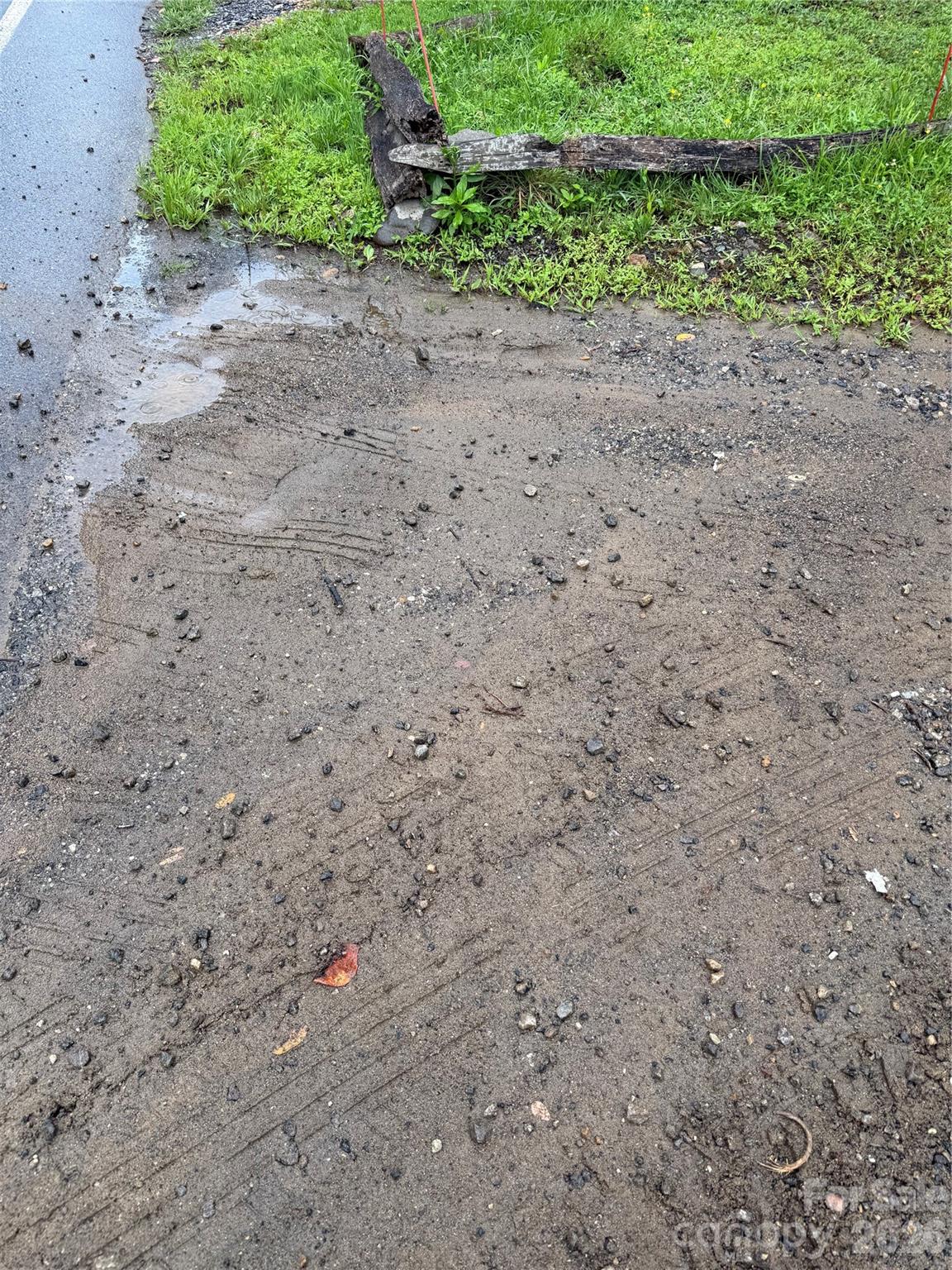 99999 Paint Fork Road Property Photo 2