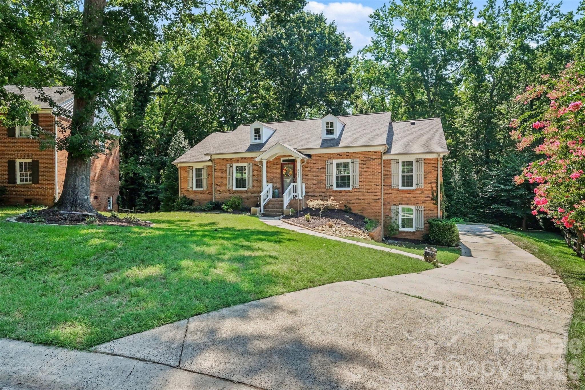 8537 Furrier Drive Property Photo 4