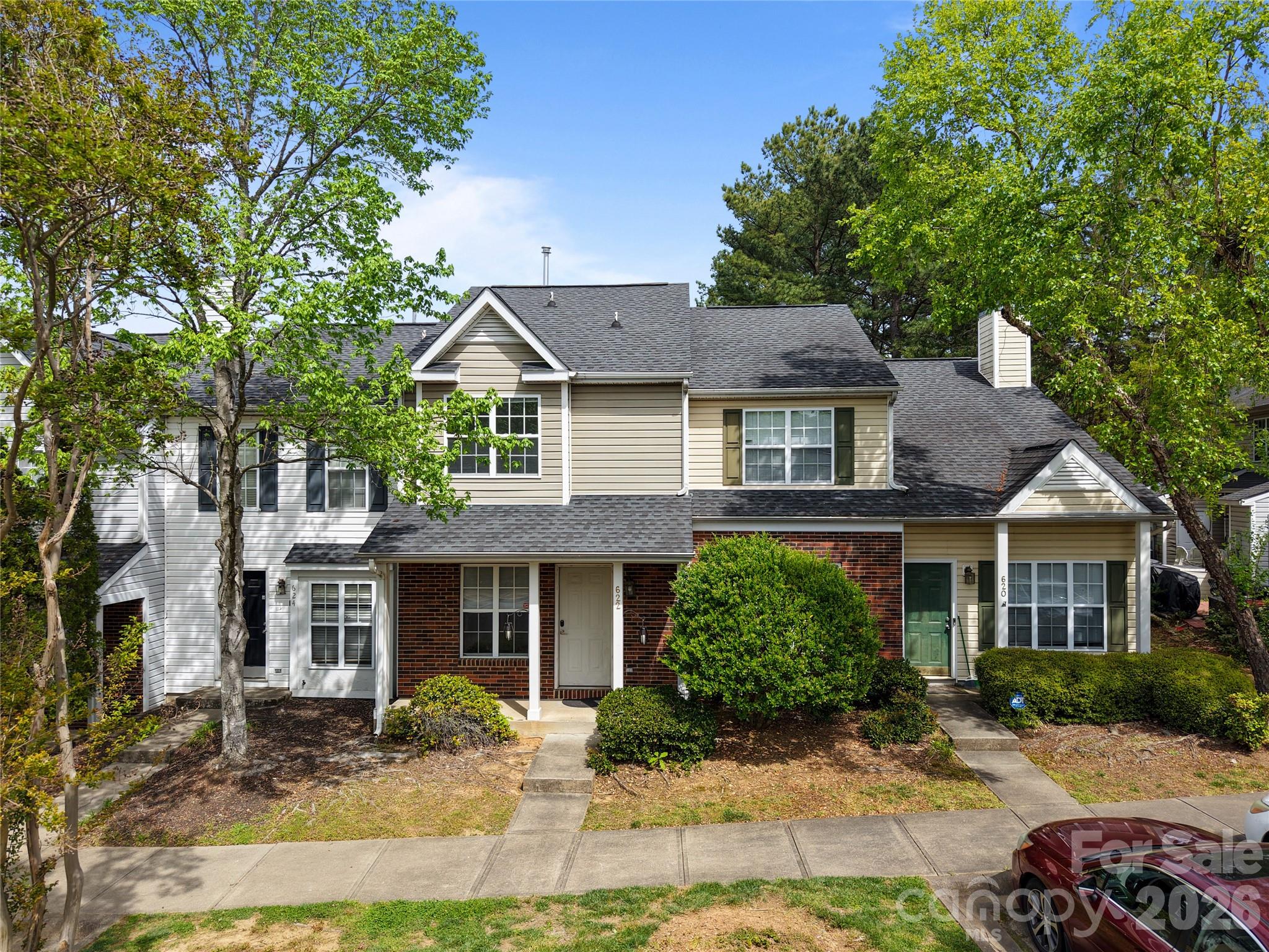 622 Emerald Cove Drive Property Photo 1