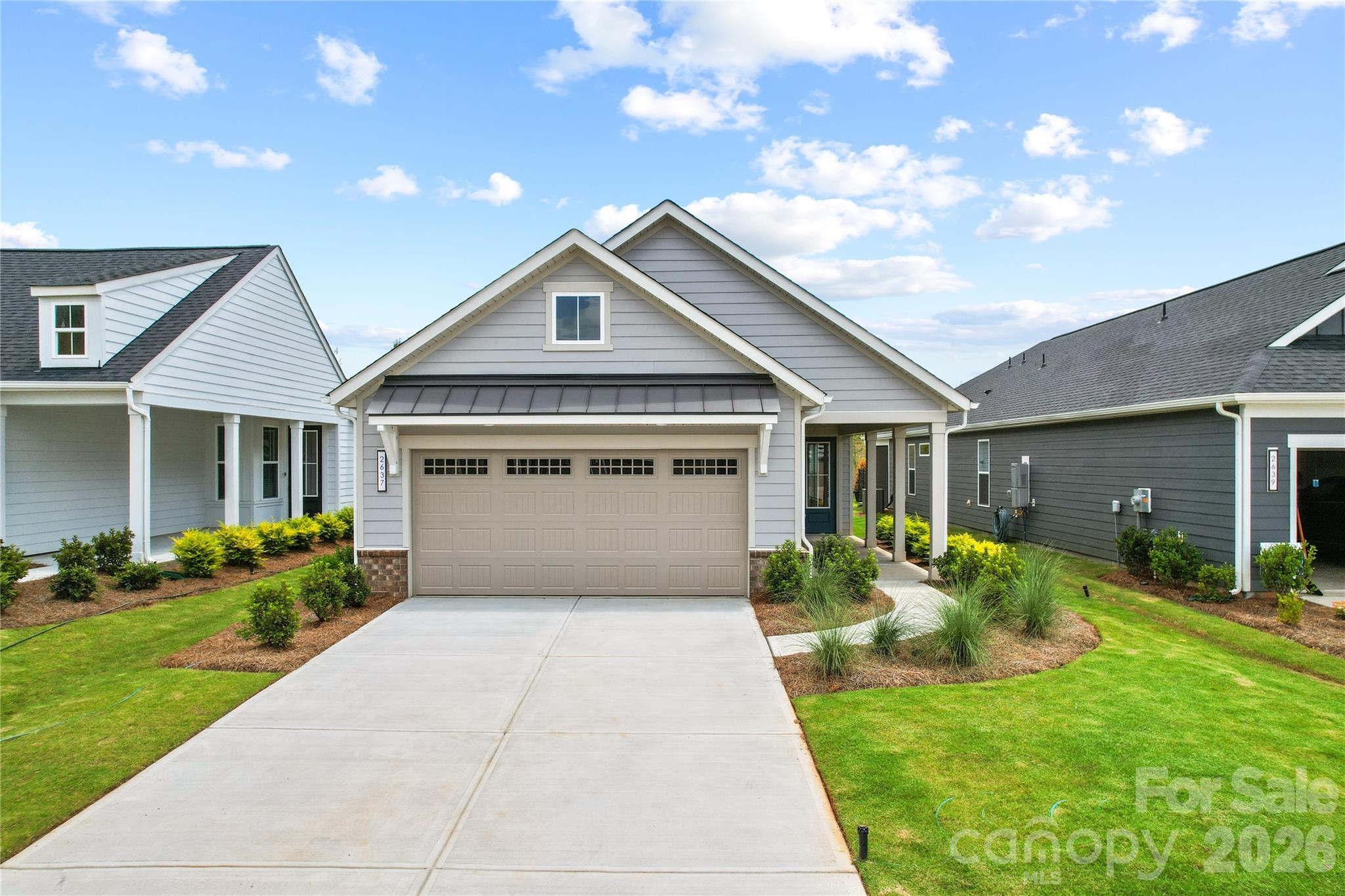 2637 Headwind Court Property Photo 3