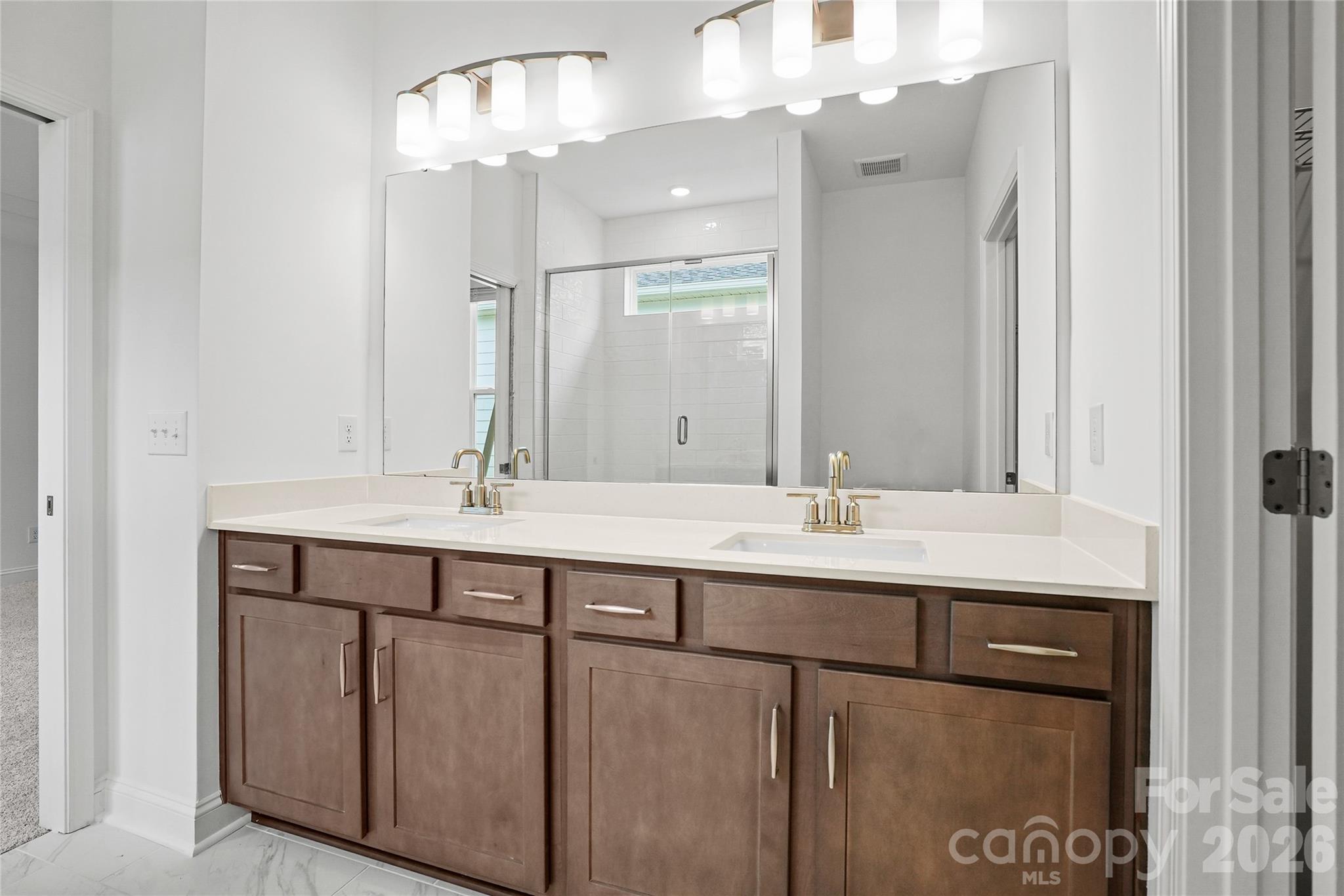 2637 Headwind Court Property Photo 10
