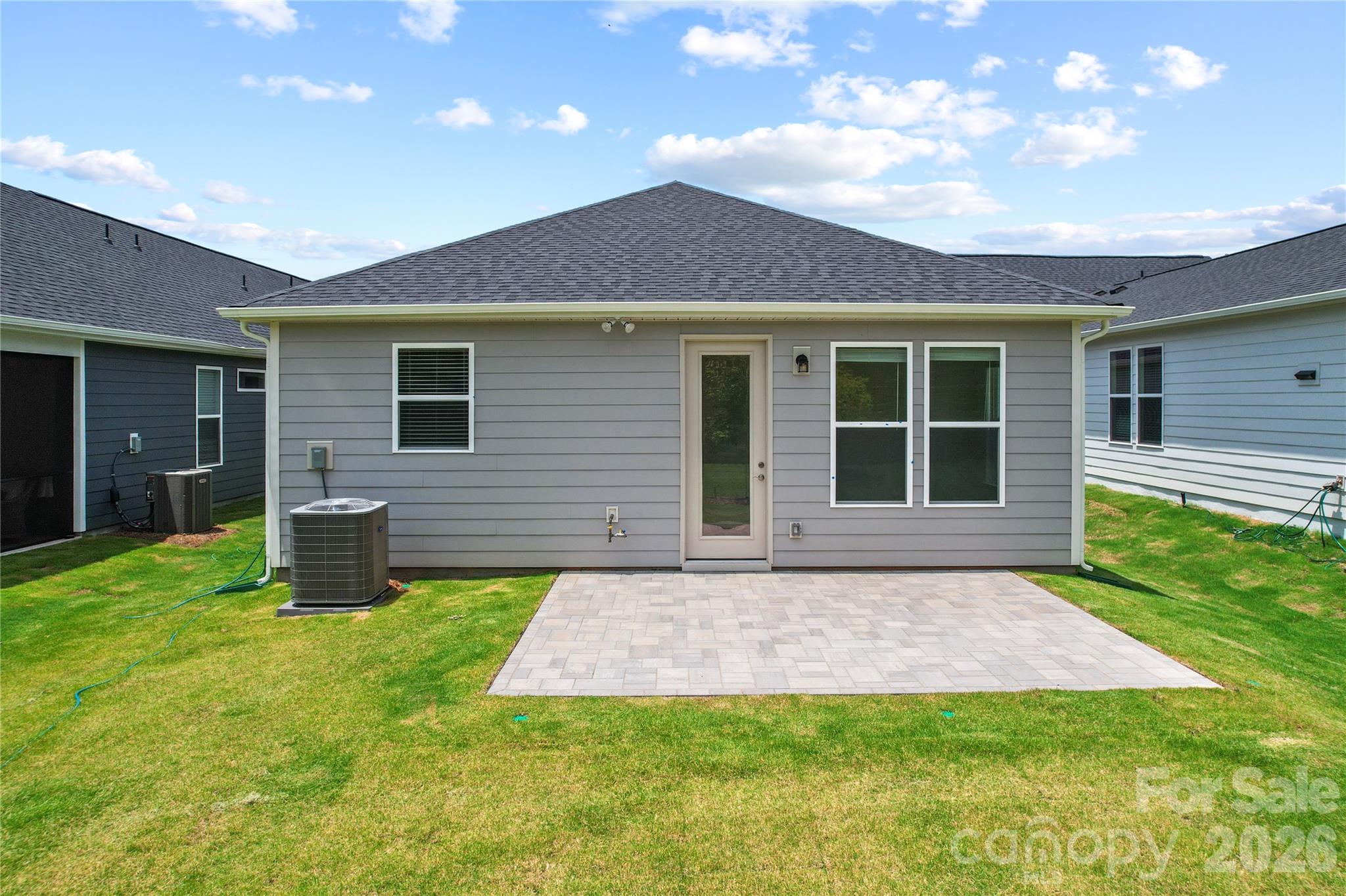 2637 Headwind Court Property Photo 12