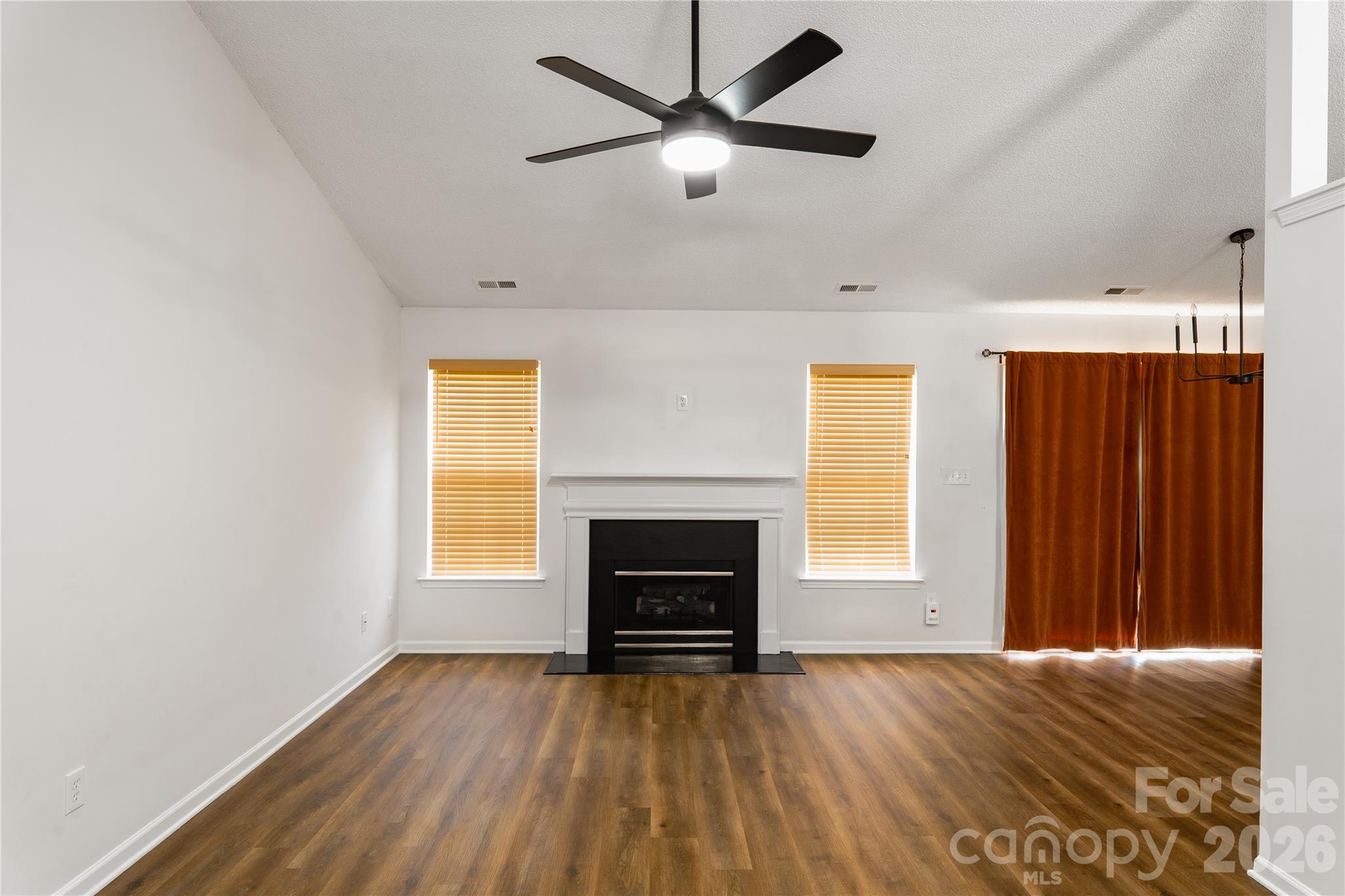5423 Timbertop Lane Property Photo 2