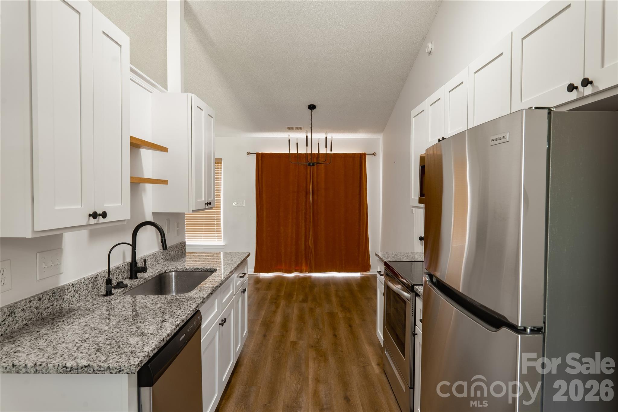 5423 Timbertop Lane Property Photo 4