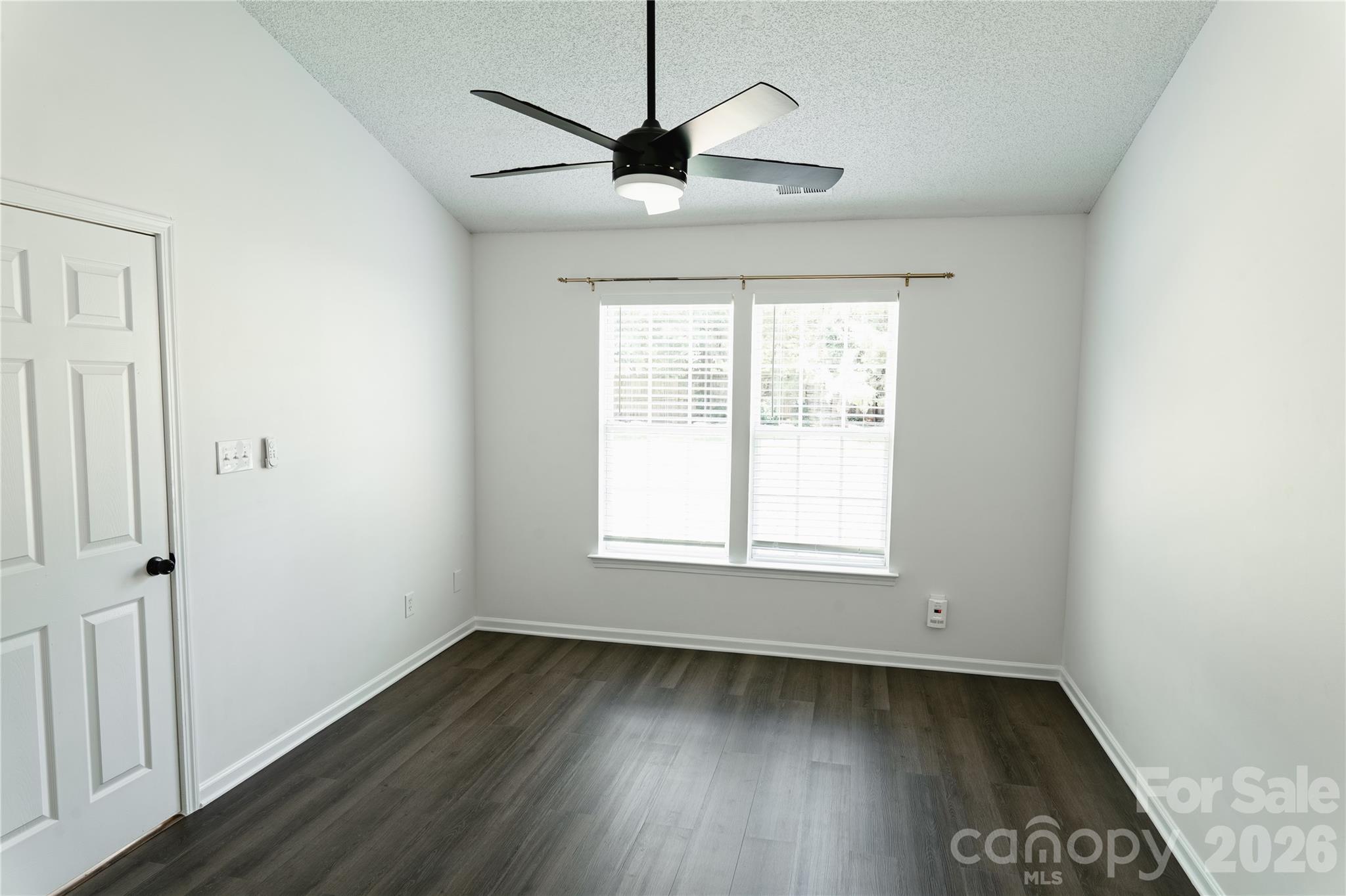 5423 Timbertop Lane Property Photo 5