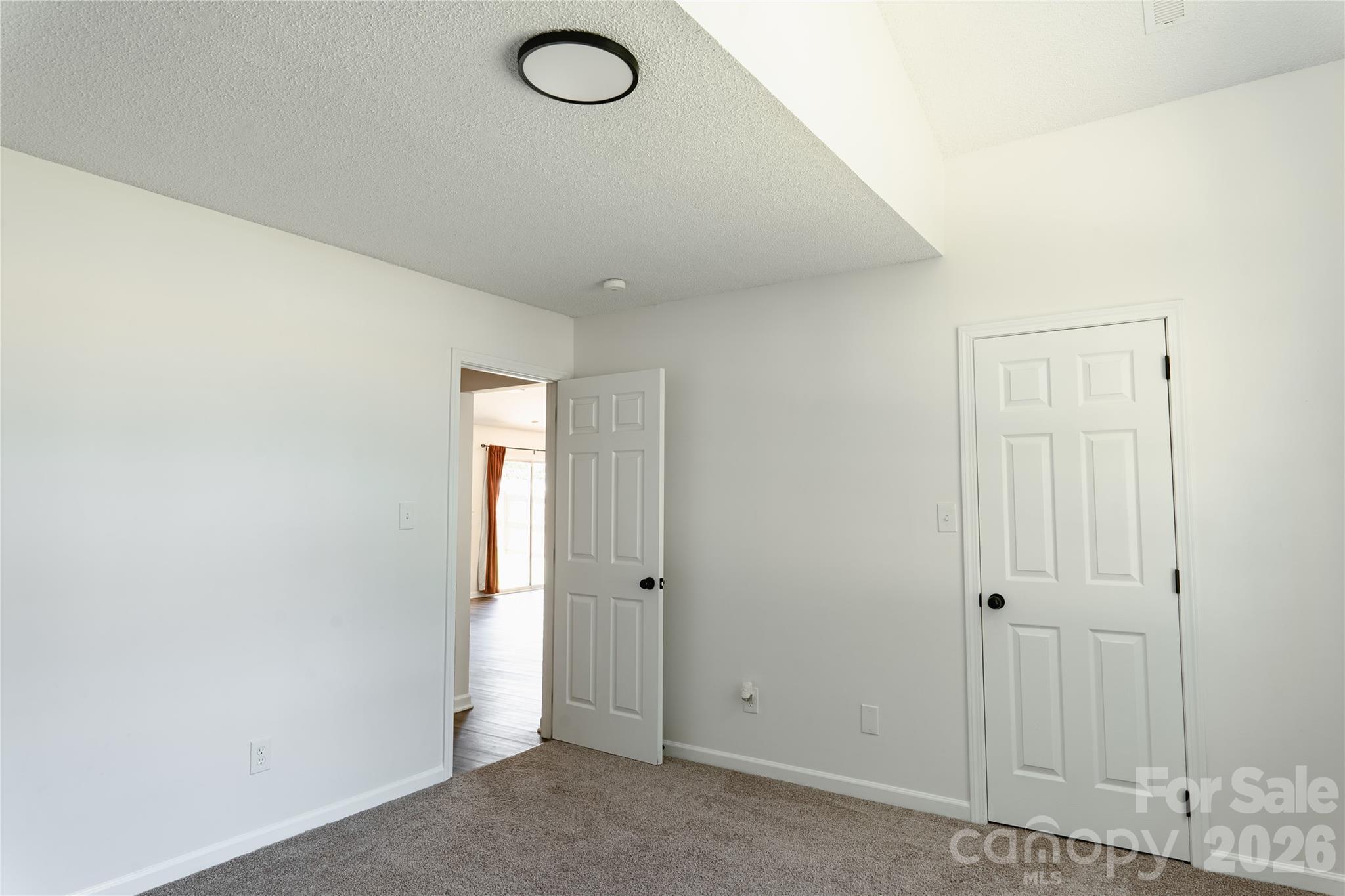 5423 Timbertop Lane Property Photo 11