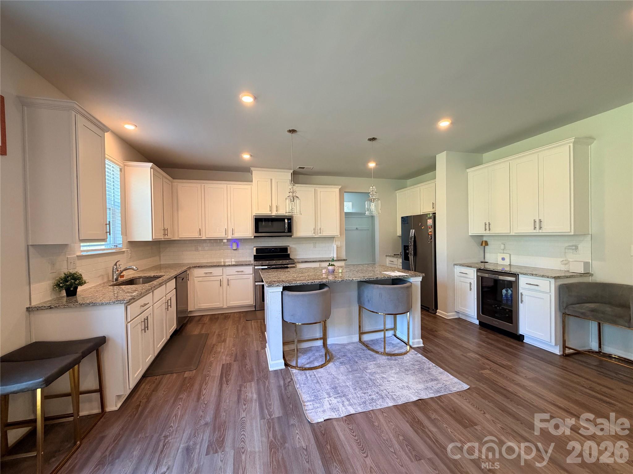 5002 Kinsbridge Drive Property Photo 13