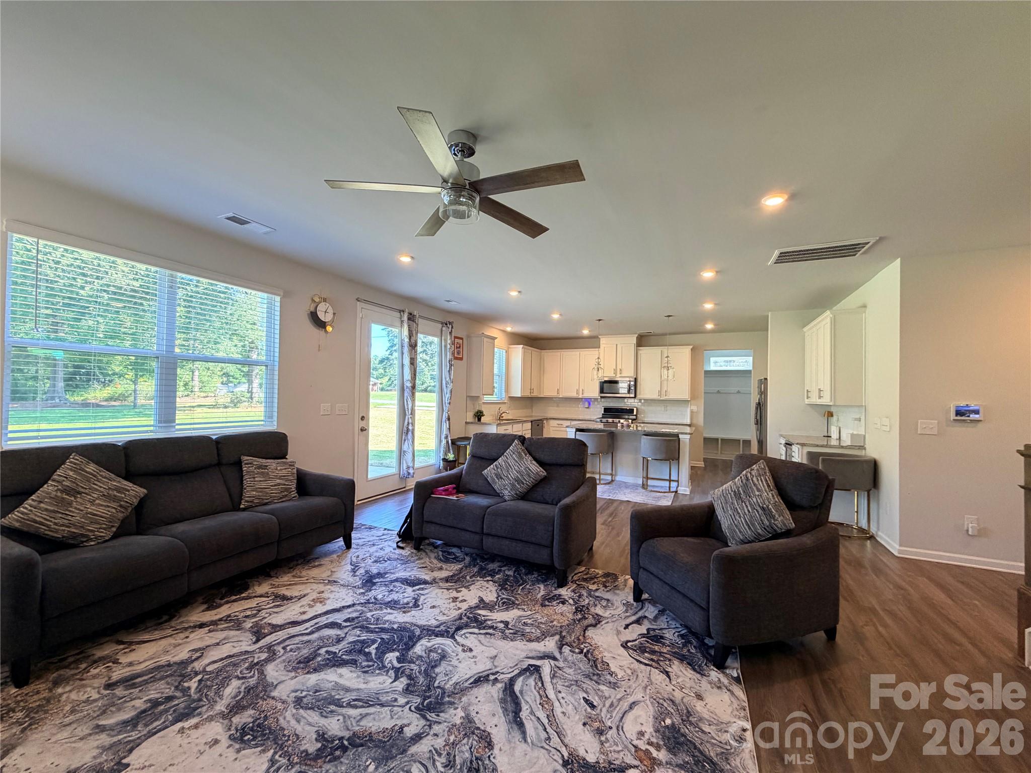 5002 Kinsbridge Drive Property Photo 15