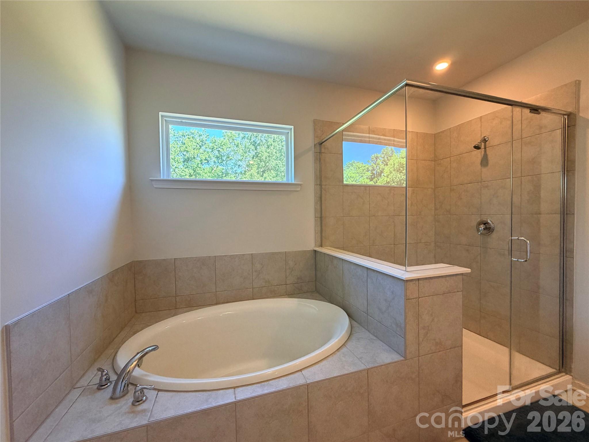 5002 Kinsbridge Drive Property Photo 32