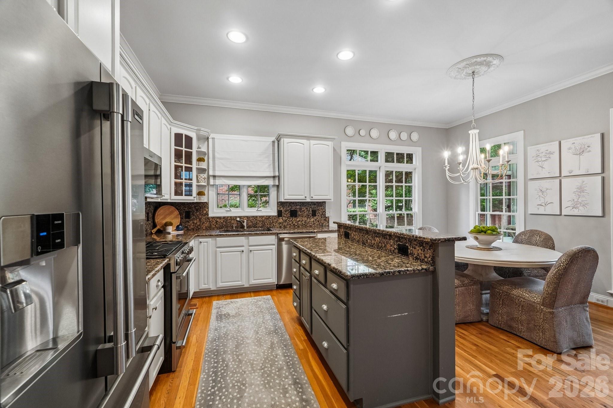 5401 Haynes Hall Place Property Photo 11