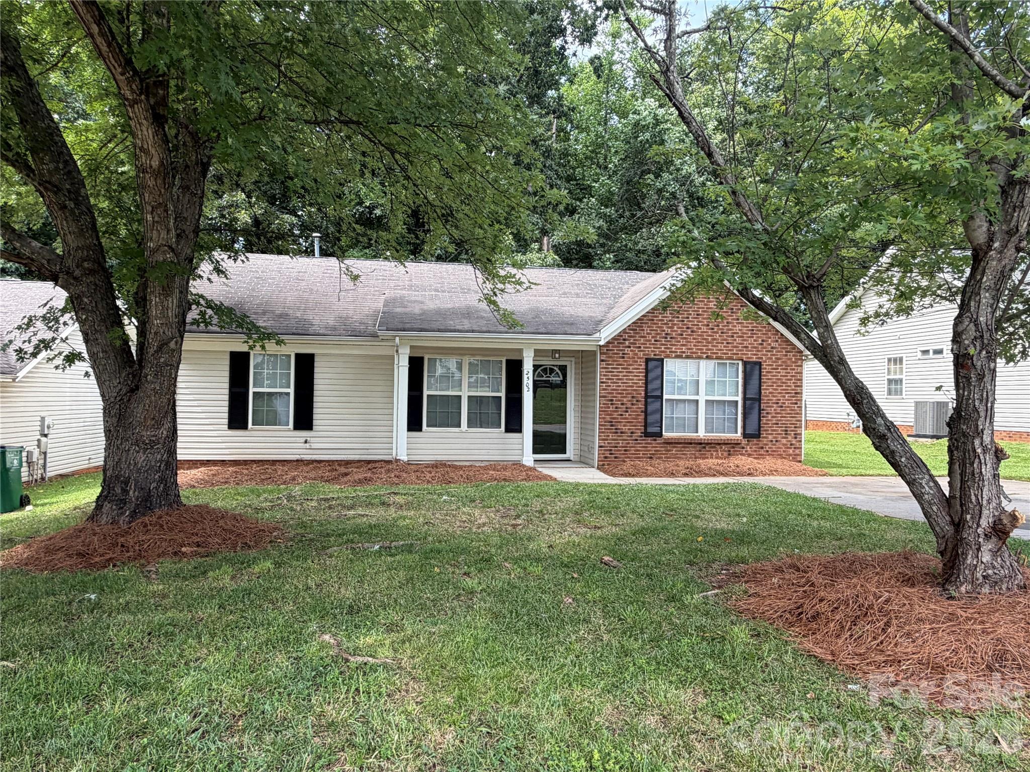 2502 Hemby Woods Drive Property Photo 1