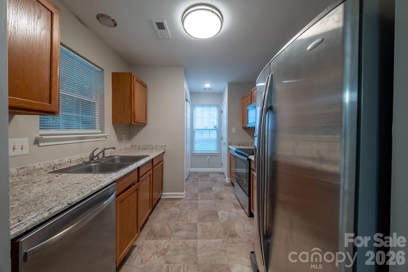 2502 Hemby Woods Drive Property Photo 8