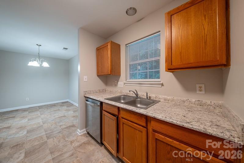 2502 Hemby Woods Drive Property Photo 10