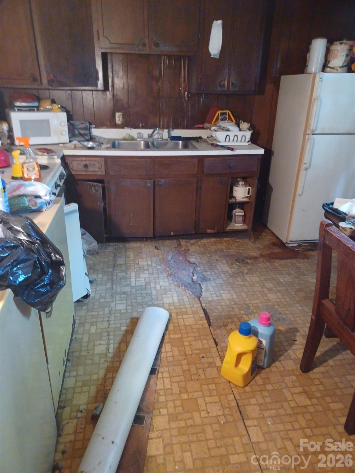 806 Brunson Street Property Photo 6