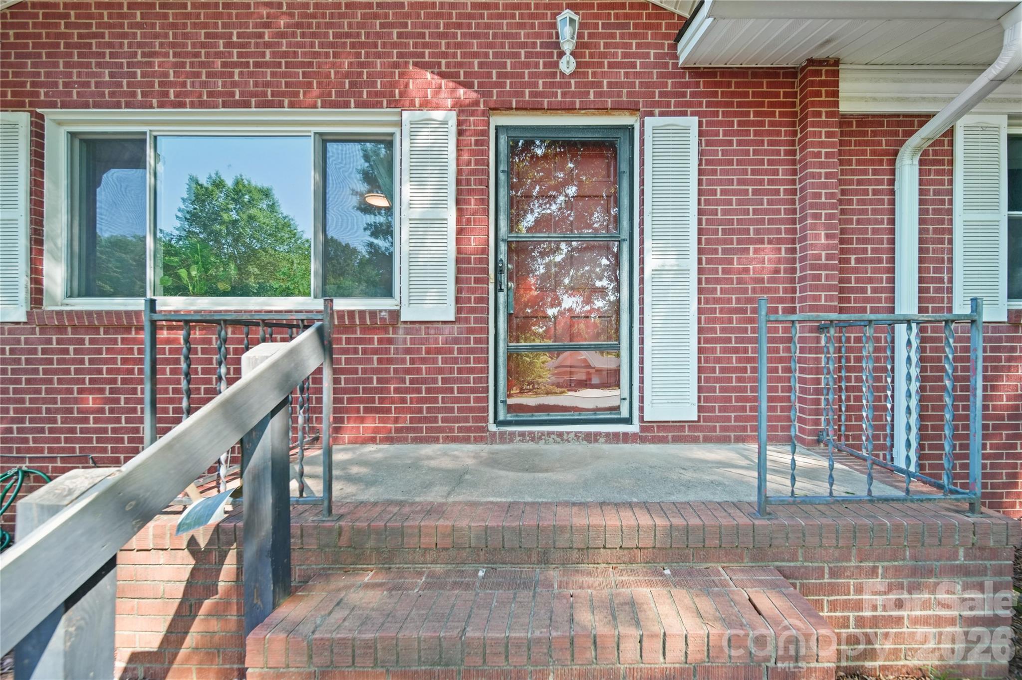 323 Meadowbrook Drive Property Photo 3