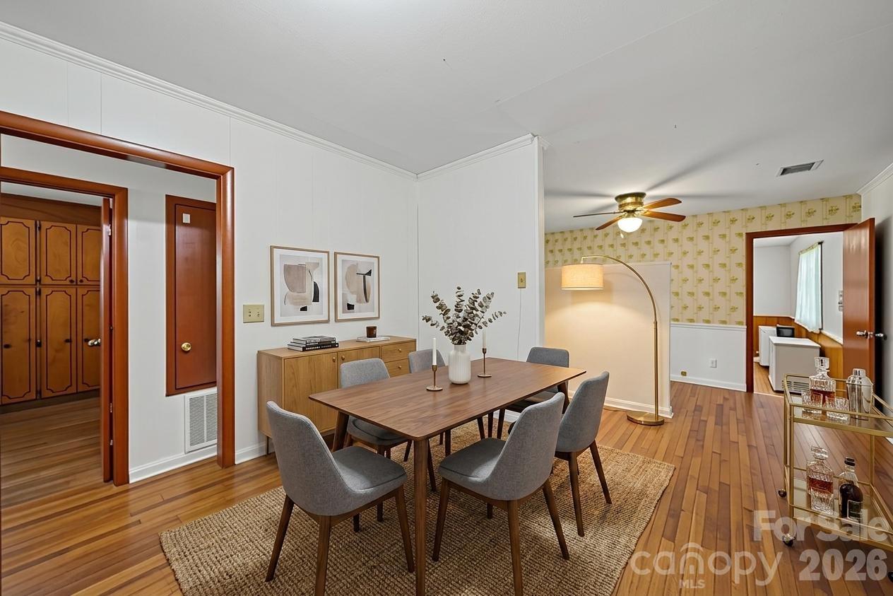 323 Meadowbrook Drive Property Photo 13