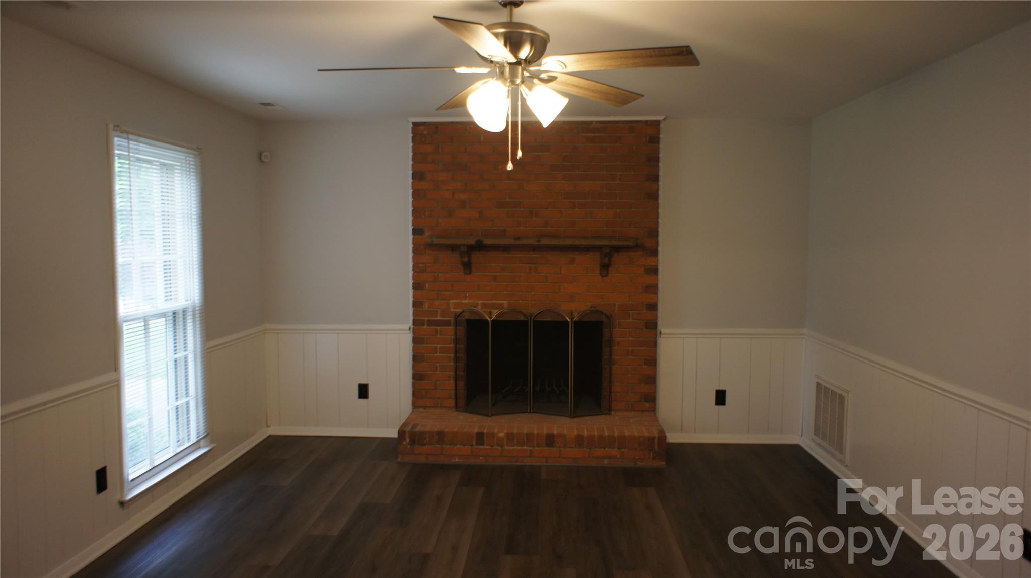 10000 Ridgemore Drive Property Photo 4