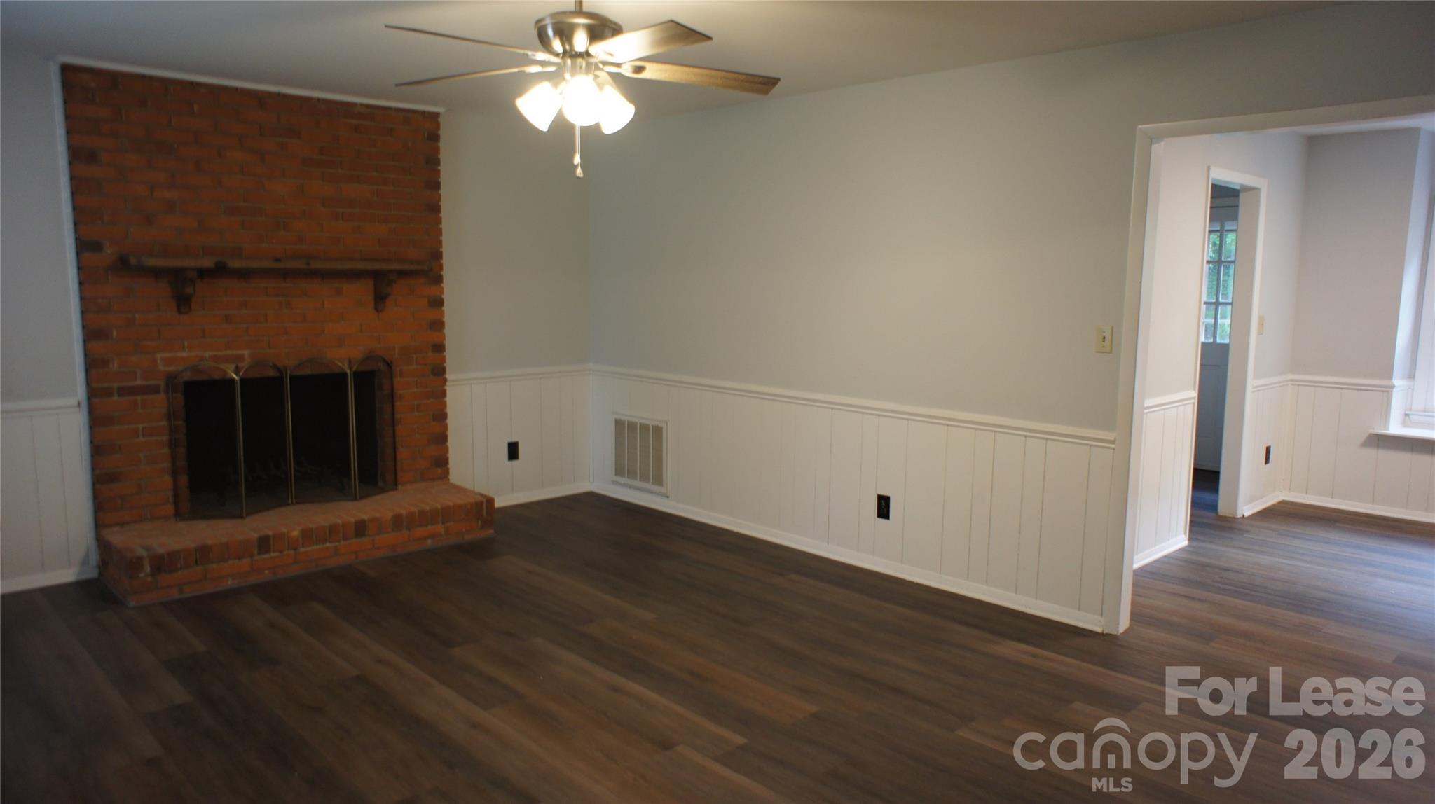10000 Ridgemore Drive Property Photo 6