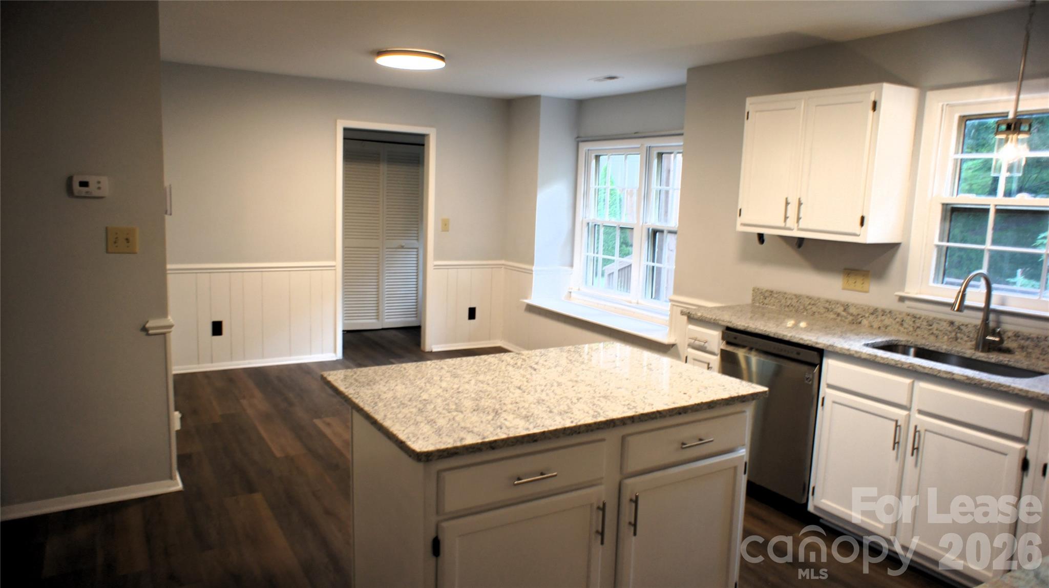 10000 Ridgemore Drive Property Photo 10