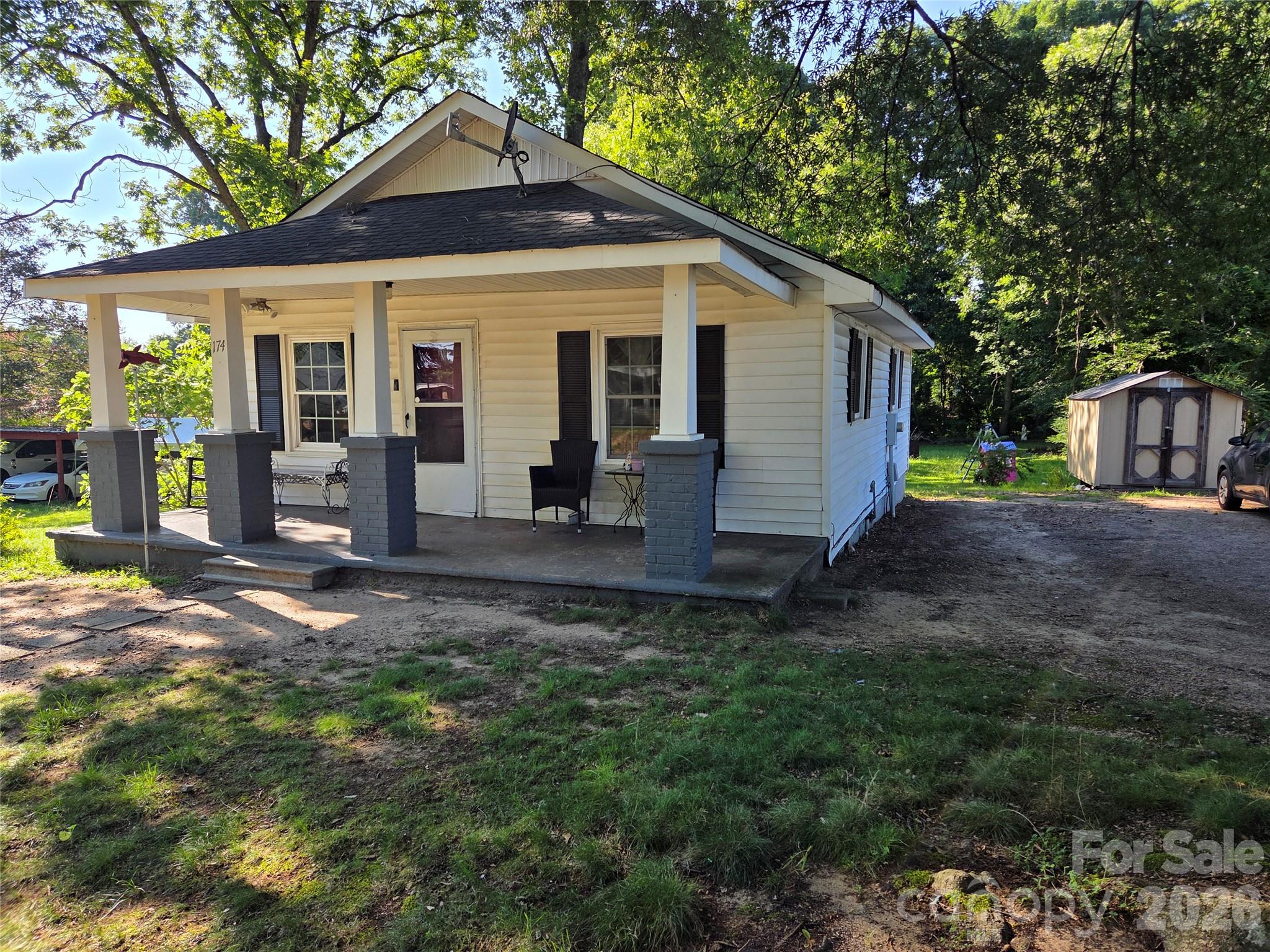 174 Cannon Avenue Property Photo 1