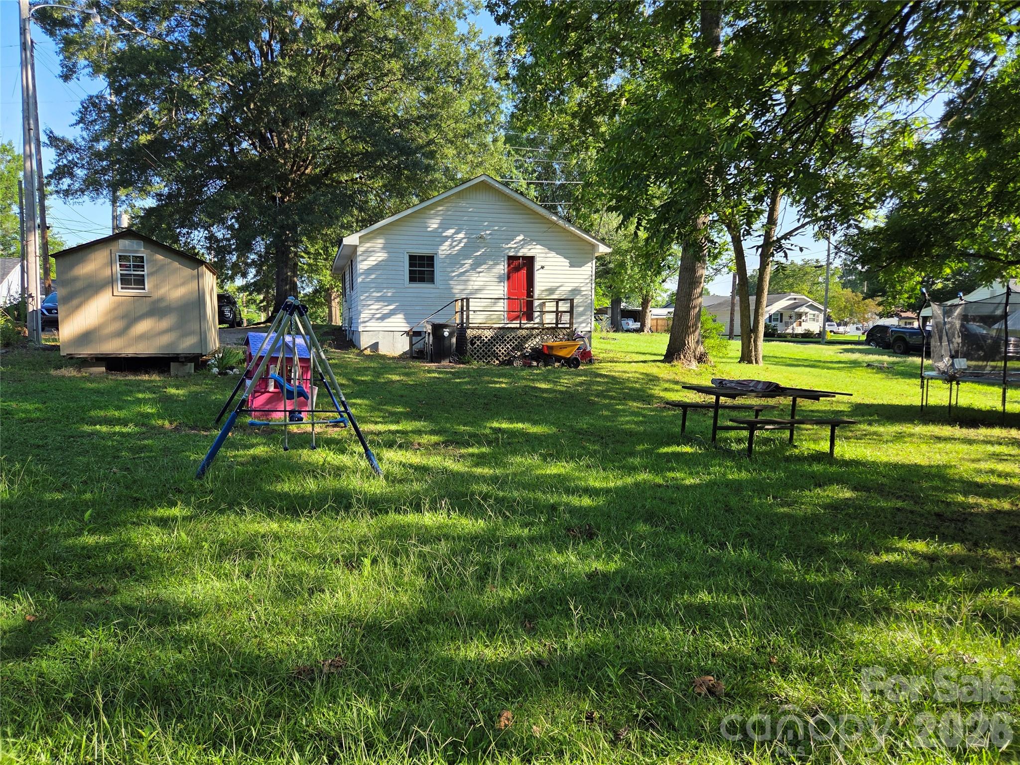 174 Cannon Avenue Property Photo 2