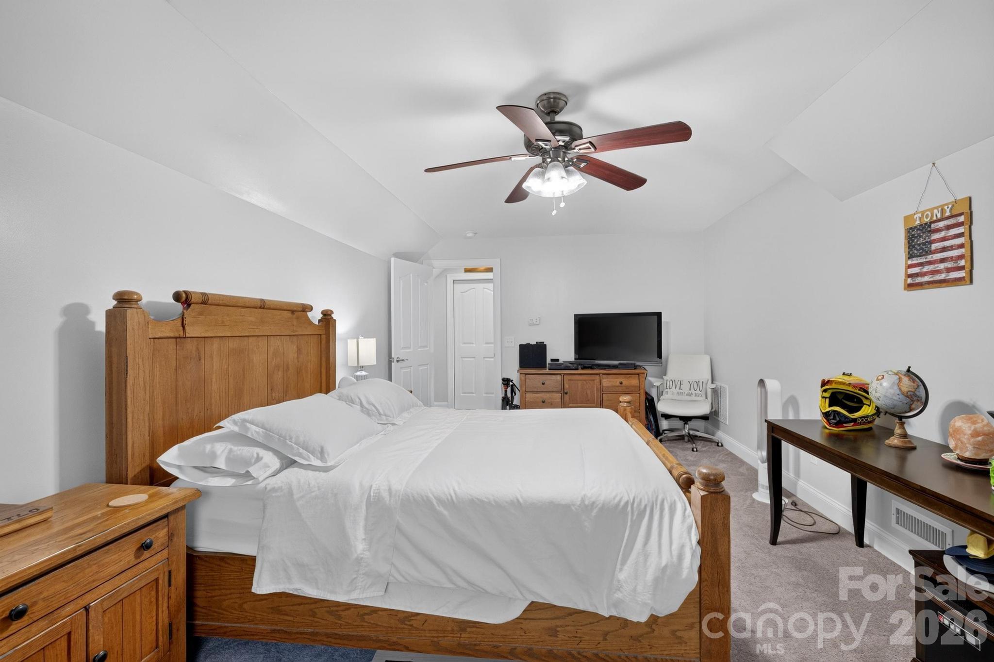 100 Rivercliff Drive Property Photo 24