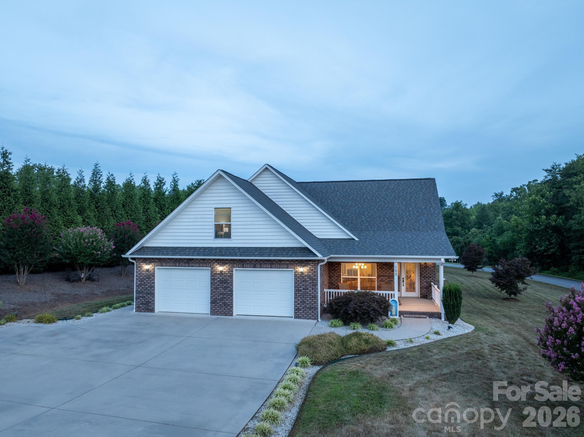 100 Rivercliff Drive Property Photo 44