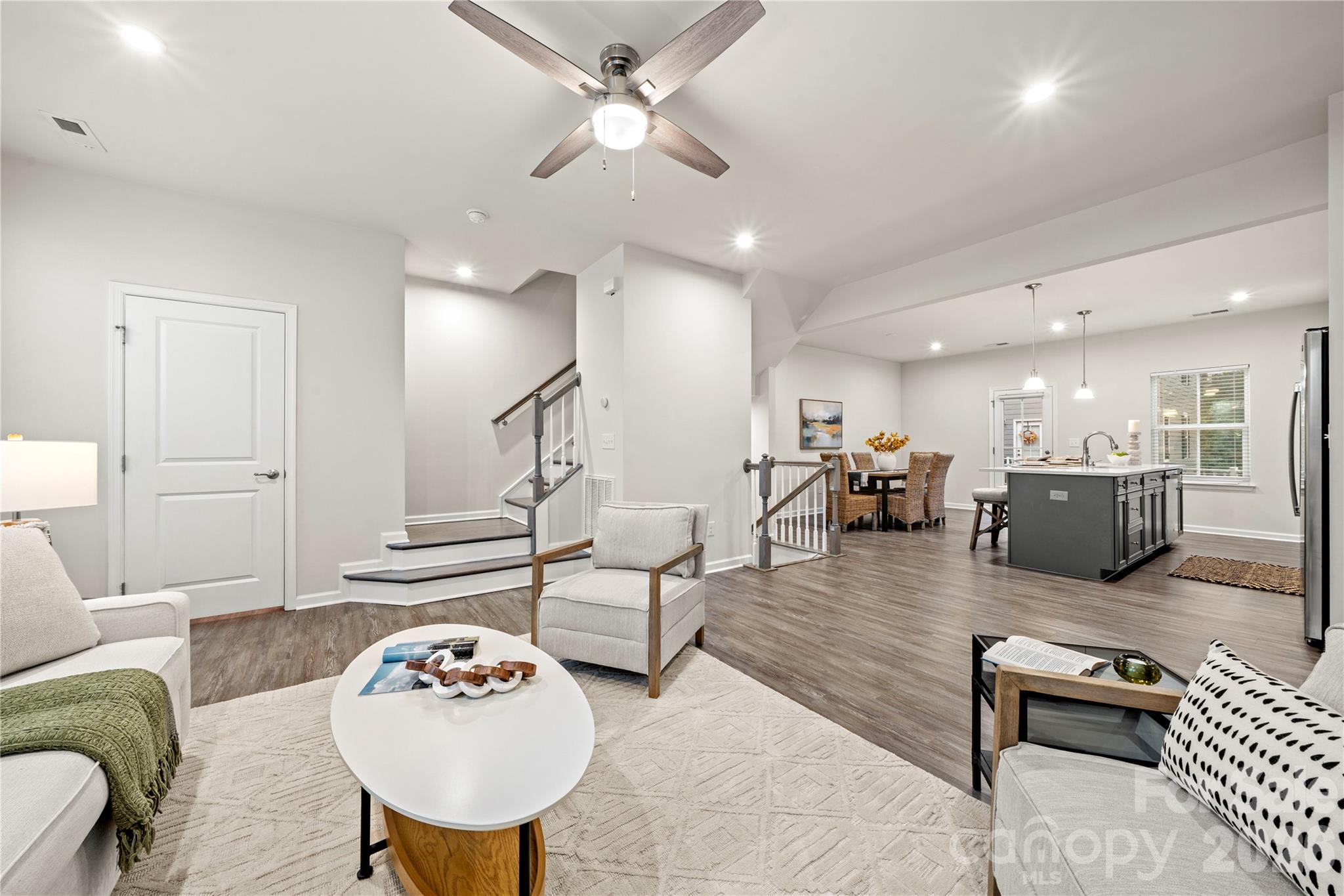 10620 Overlook Mountain Drive Property Photo 15