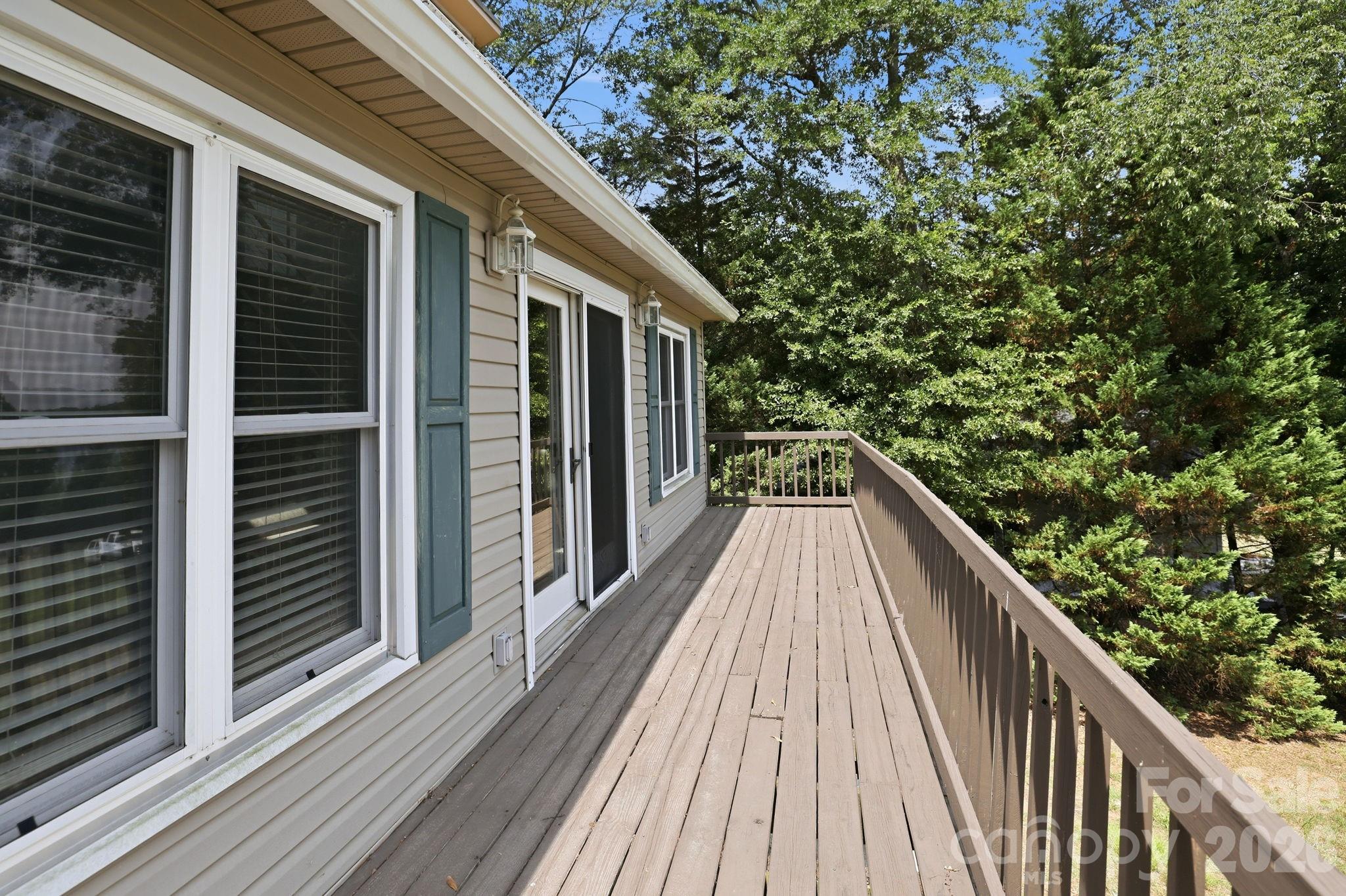 4076 Elks Park Road Property Photo 8