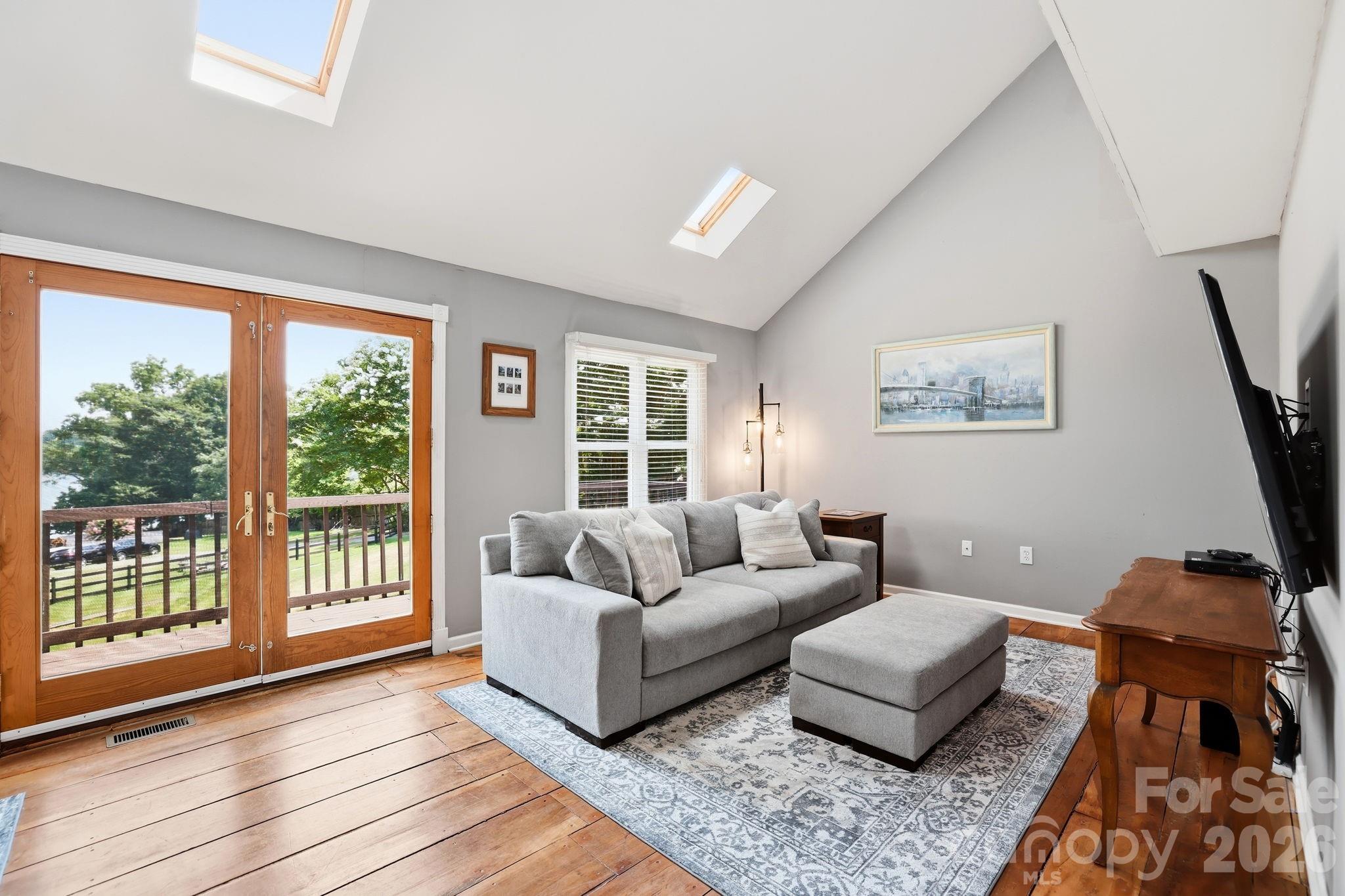 4076 Elks Park Road Property Photo 12