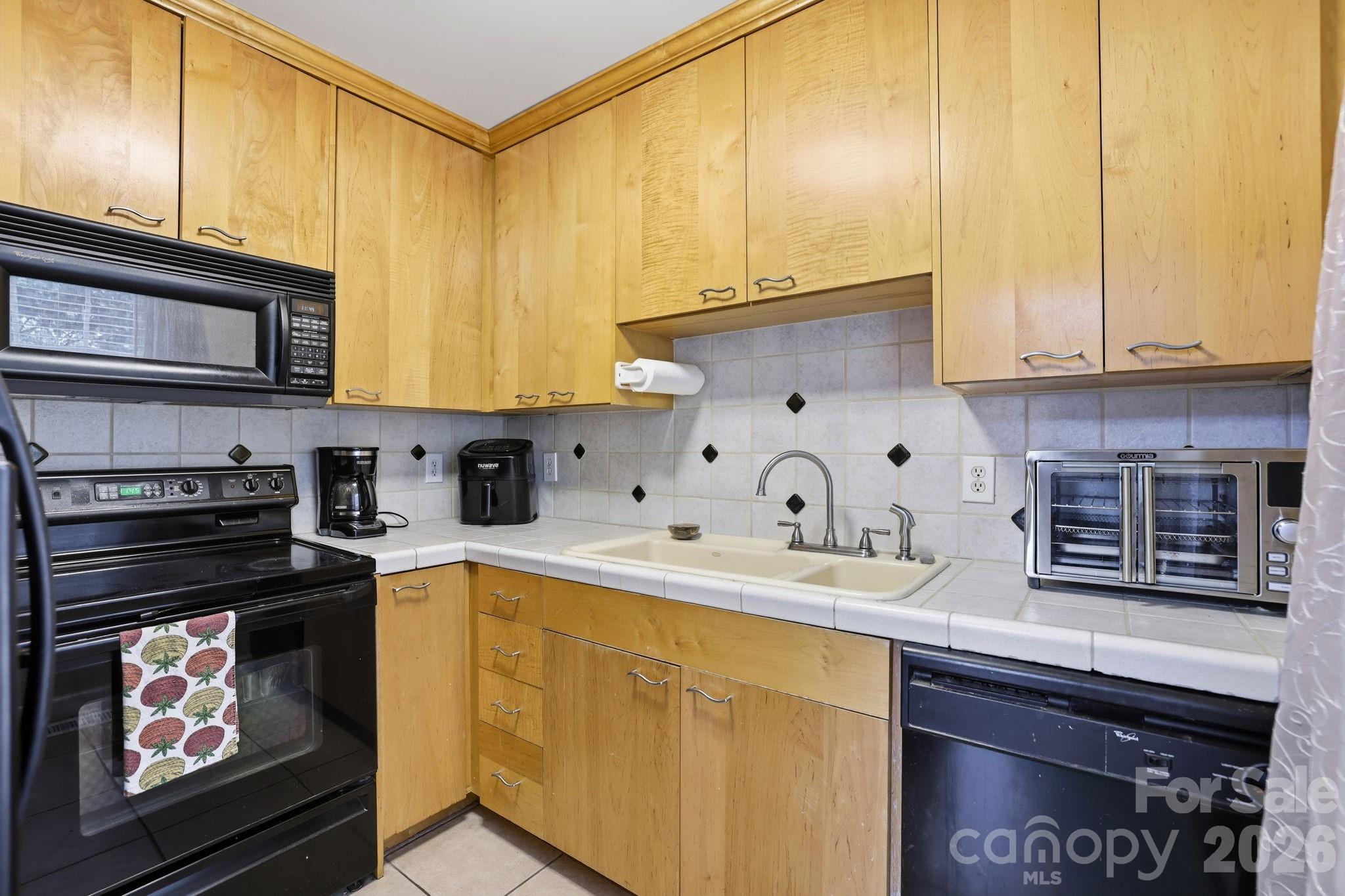 4076 Elks Park Road Property Photo 16