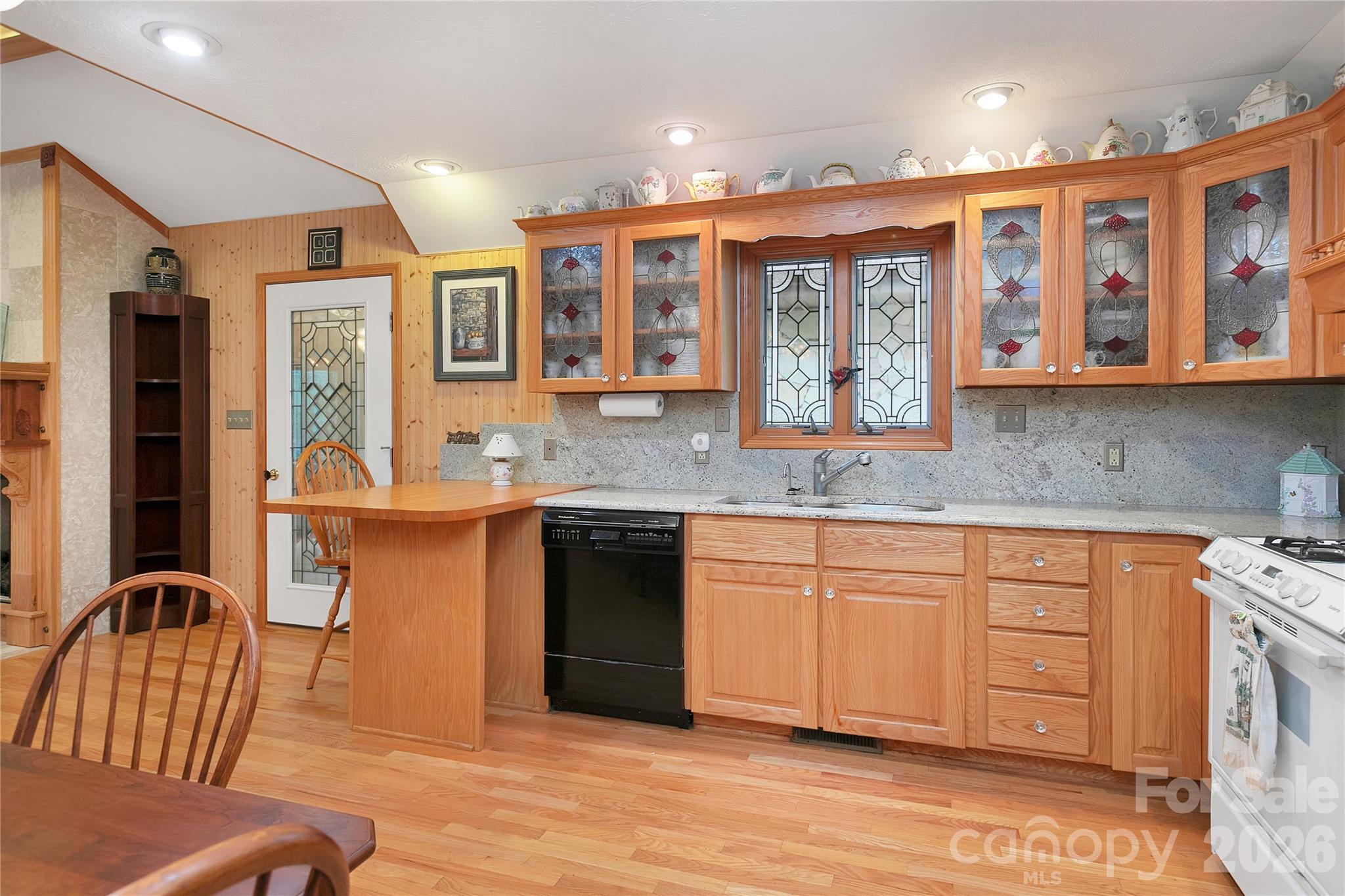 275 Hubbard Hollow Road Property Photo 27