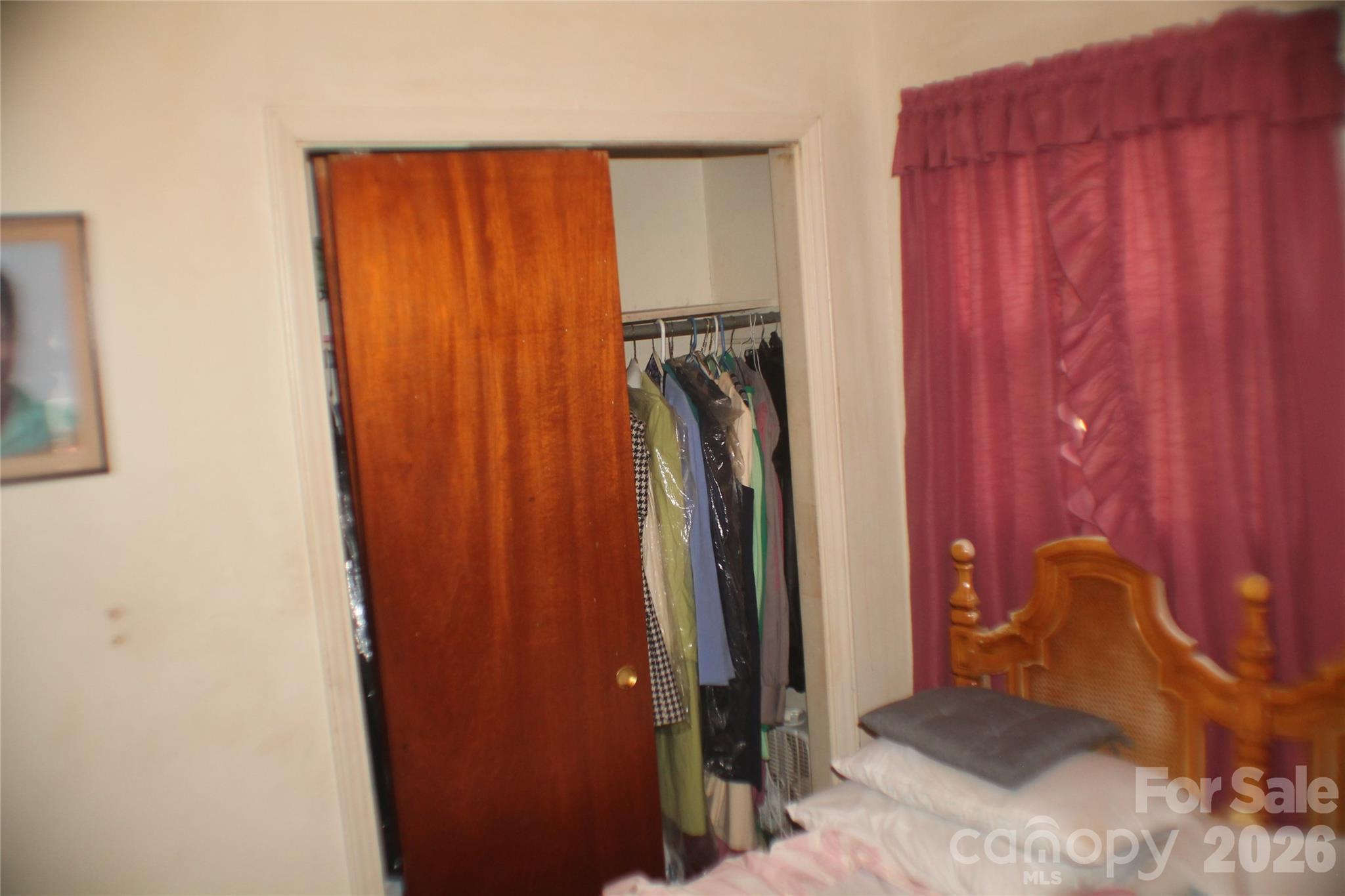 621 Westside Terrace Property Photo 8