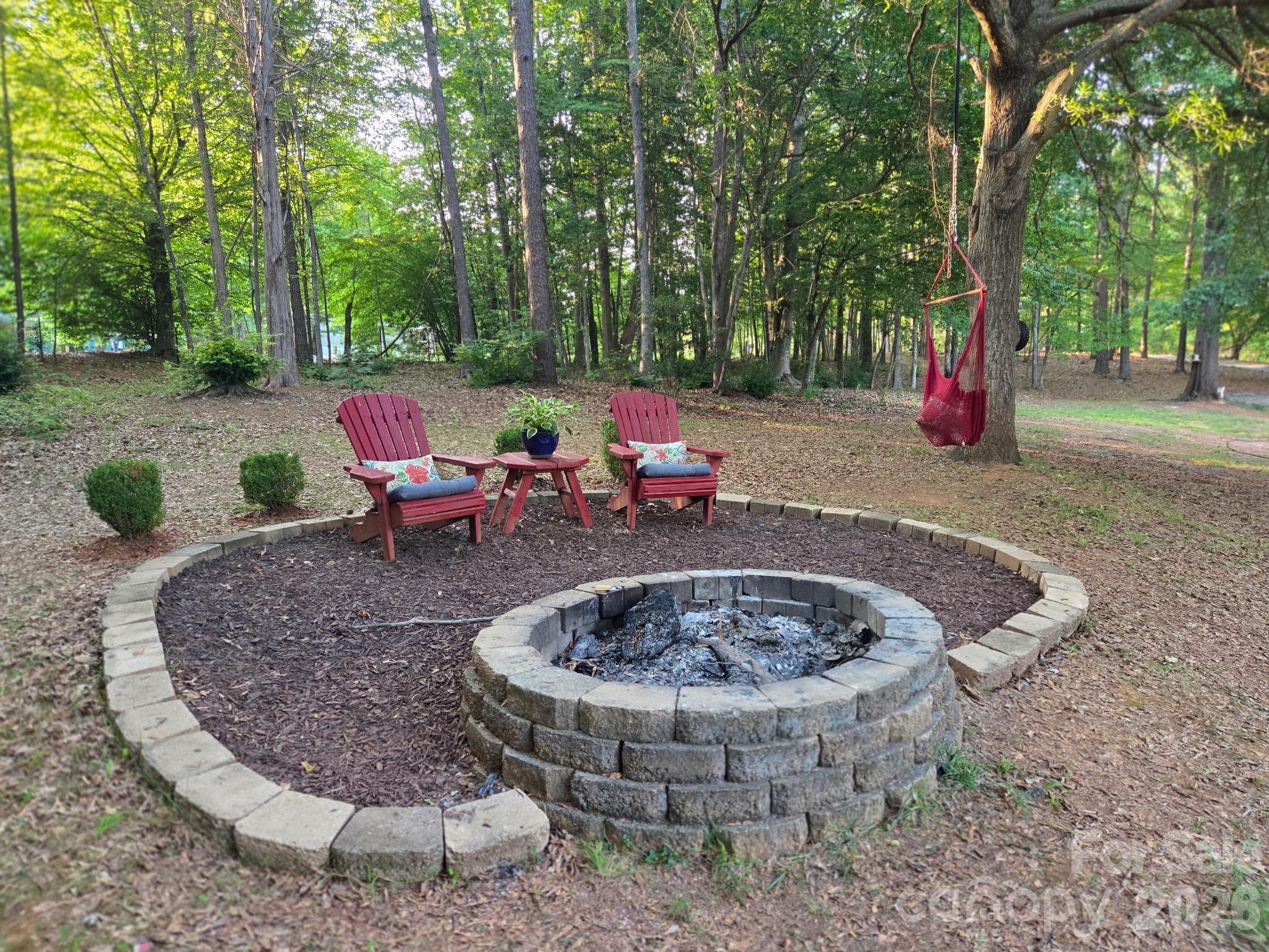 6334 Griffin Road Property Photo 4