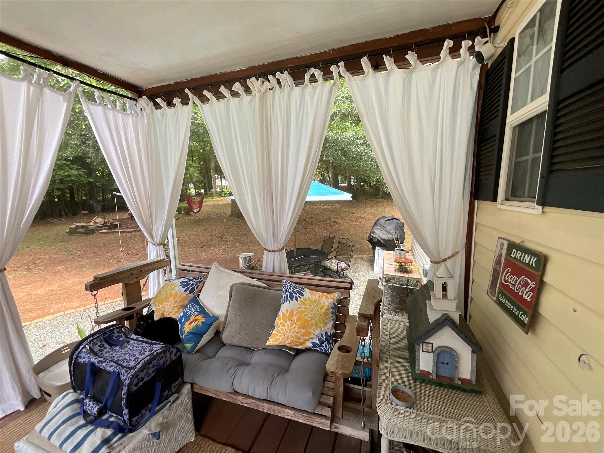 6334 Griffin Road Property Photo 17