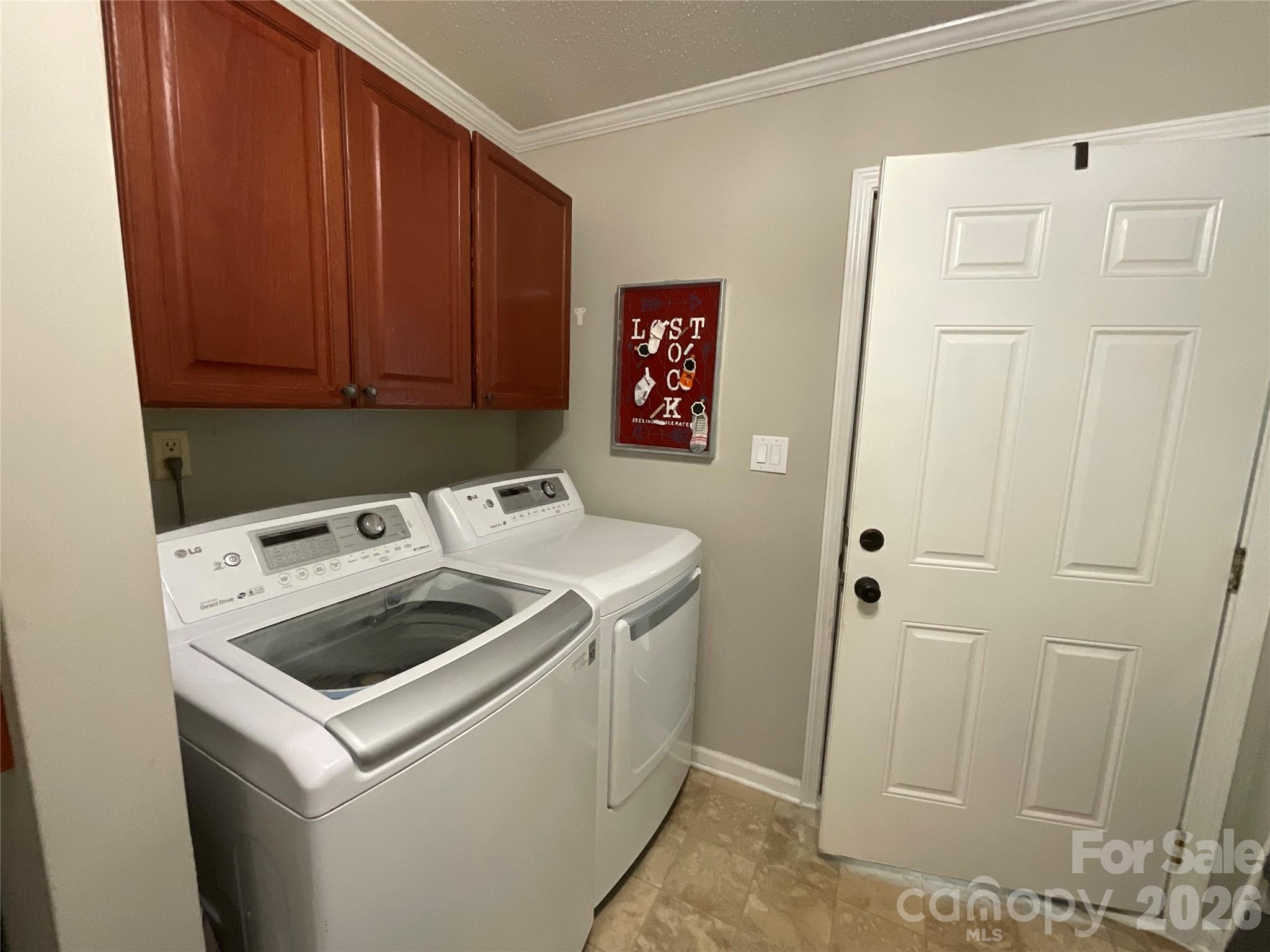 6334 Griffin Road Property Photo 18