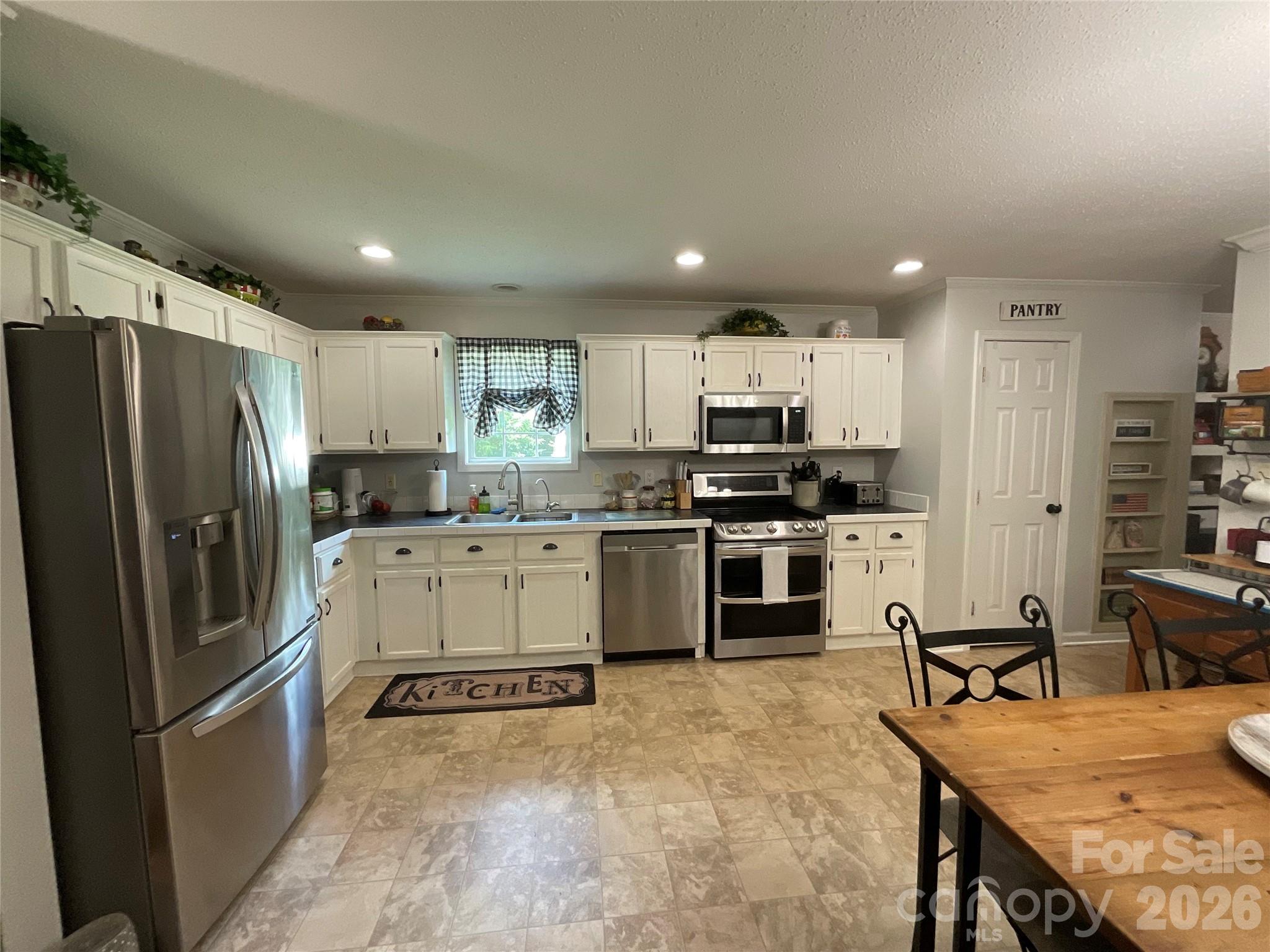 6334 Griffin Road Property Photo 28