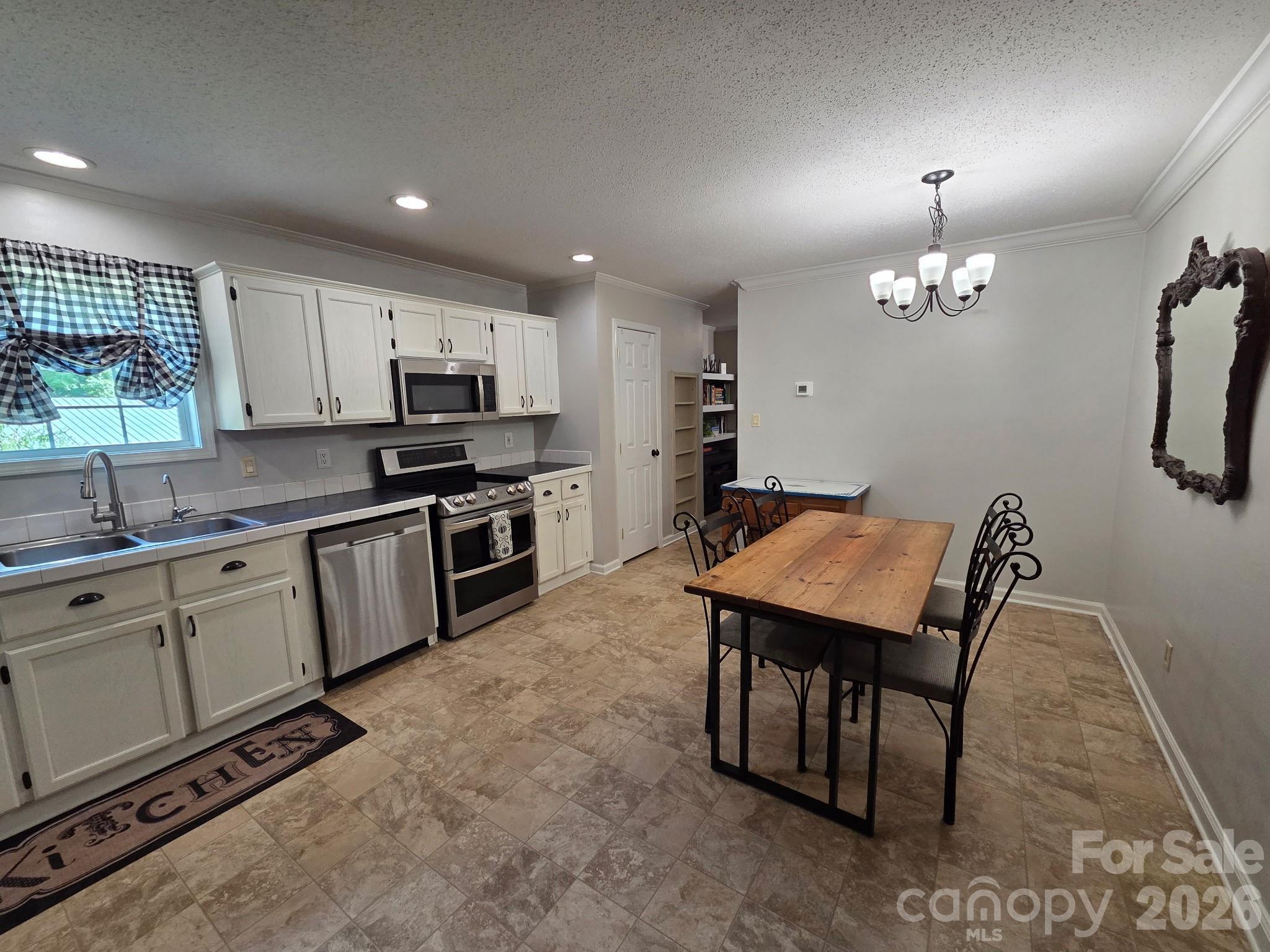 6334 Griffin Road Property Photo 35