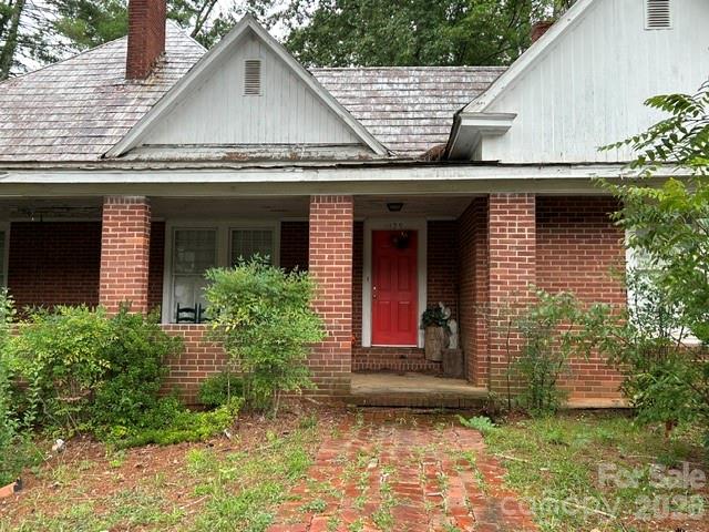 129 Pine Street Property Photo 3
