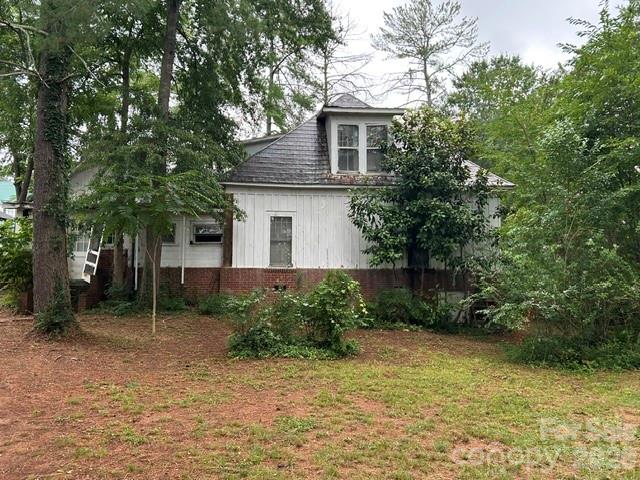129 Pine Street Property Photo 6