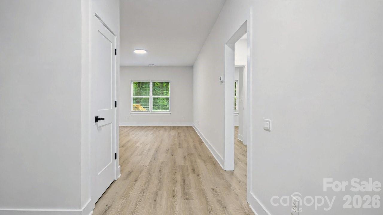 105 Falls Street Property Photo 15