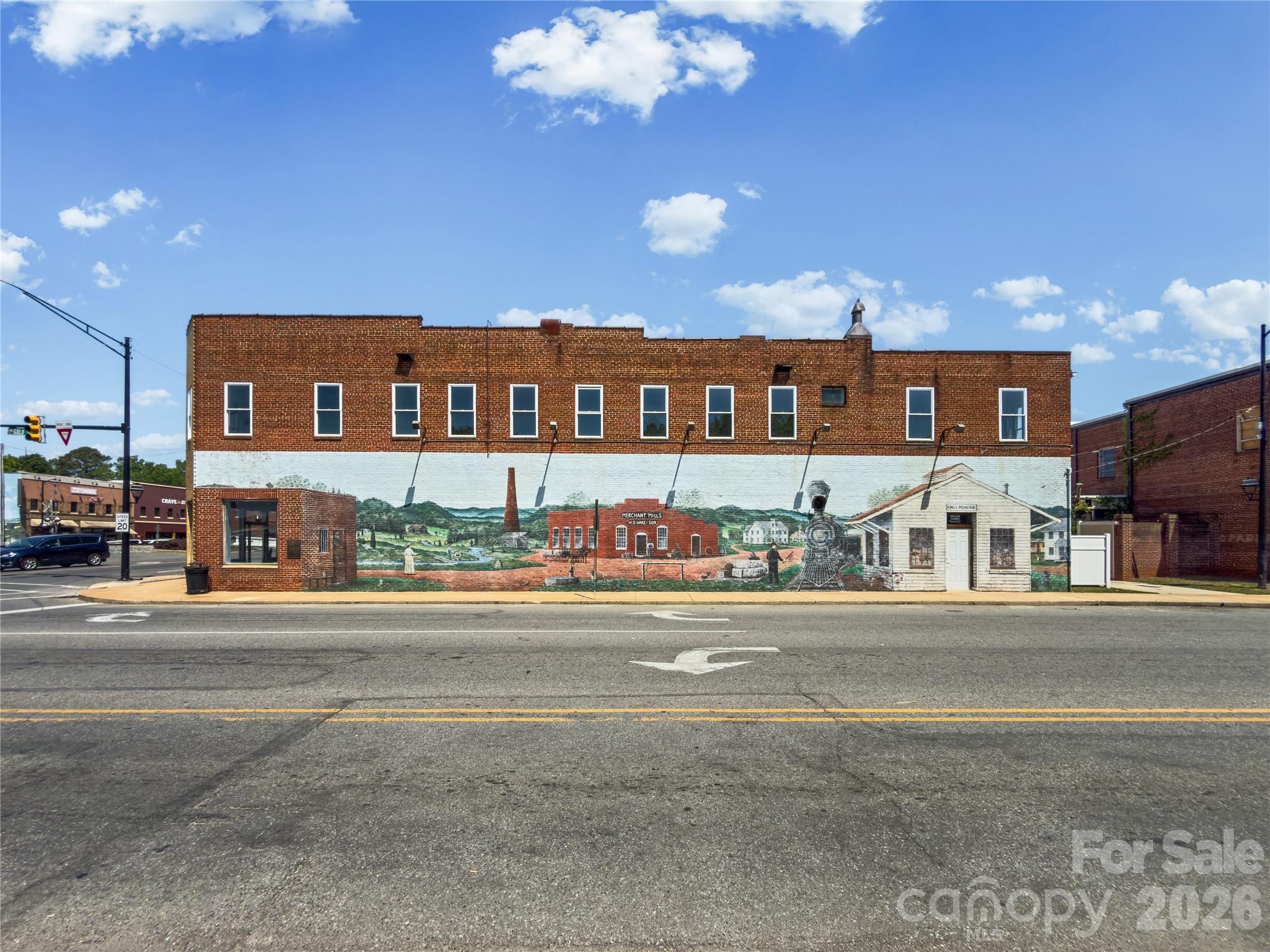 105 Falls Street Property Photo 23
