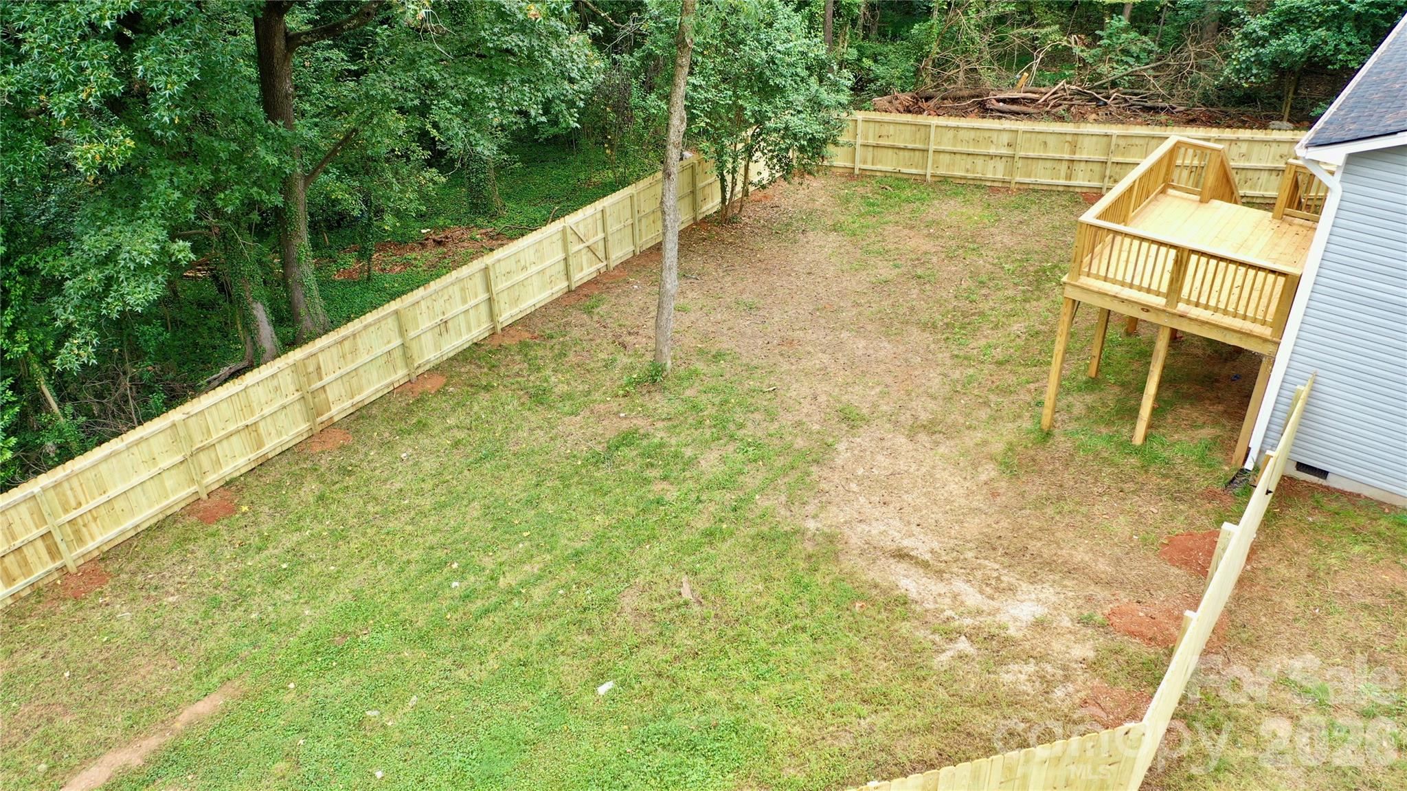 105 Falls Street Property Photo 30