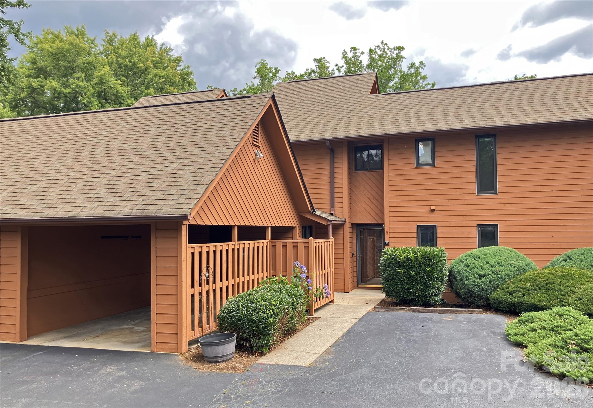 25 Village Drive 25 Property Photo 1