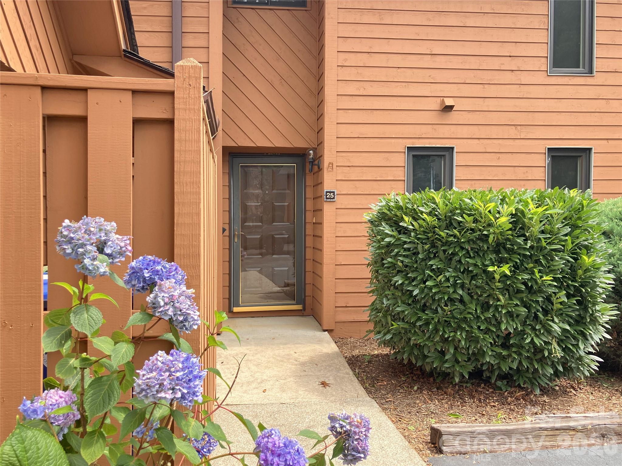 25 Village Drive 25 Property Photo 2