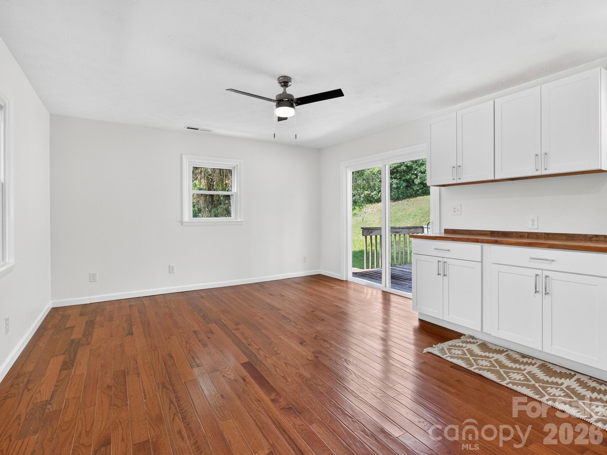 47 Carolina Mountain Drive Property Photo 5