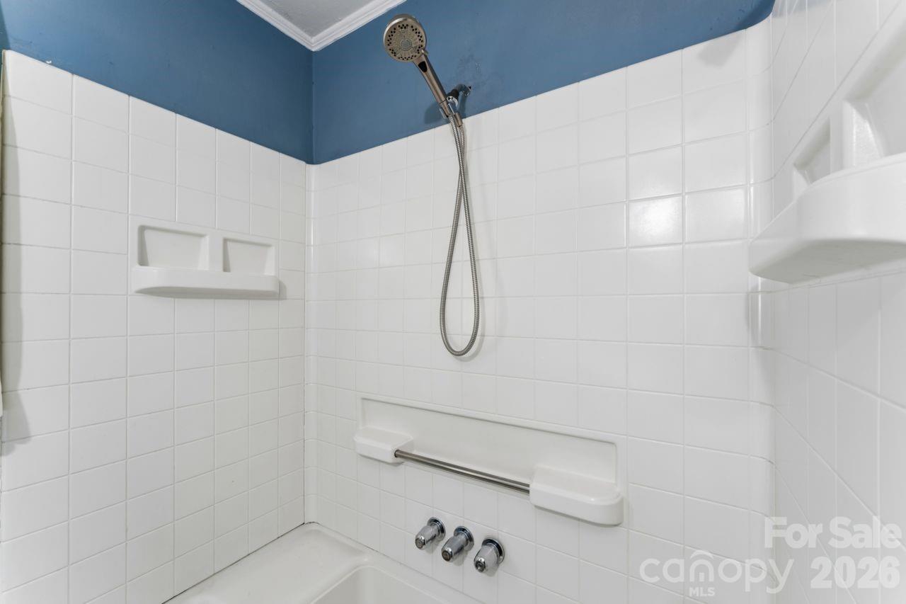 139 Southwold Drive Property Photo 9