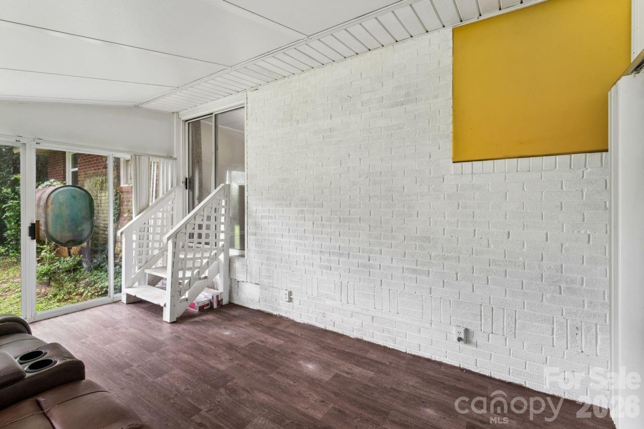 139 Southwold Drive Property Photo 24