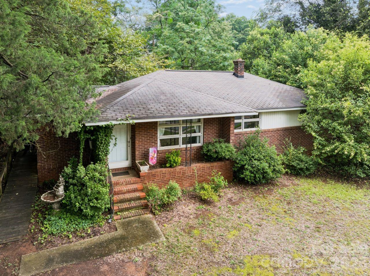 139 Southwold Drive Property Photo 30