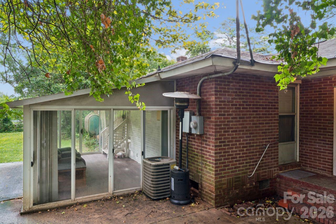 139 Southwold Drive Property Photo 34